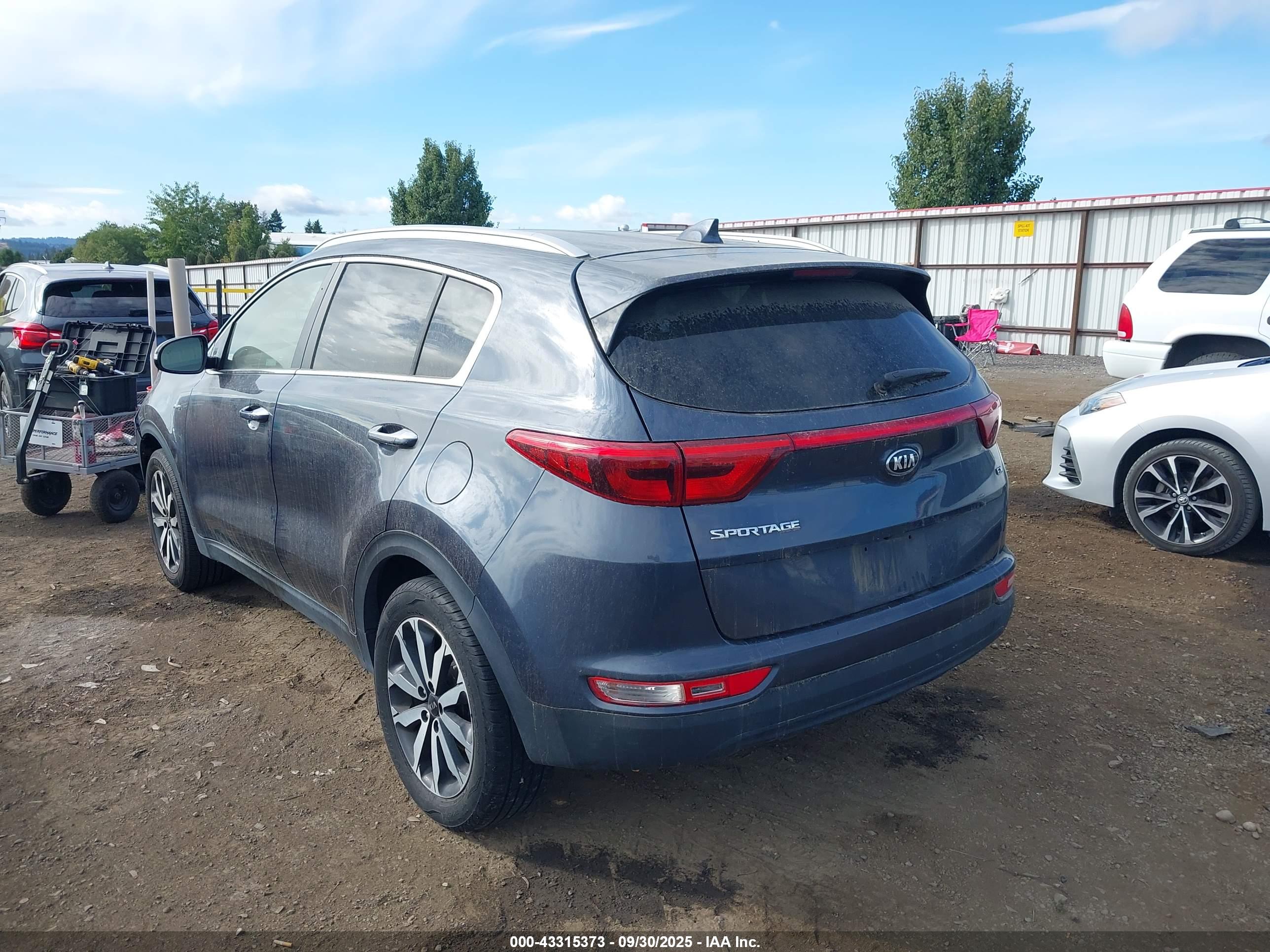 KIA SPORTAGE image 3