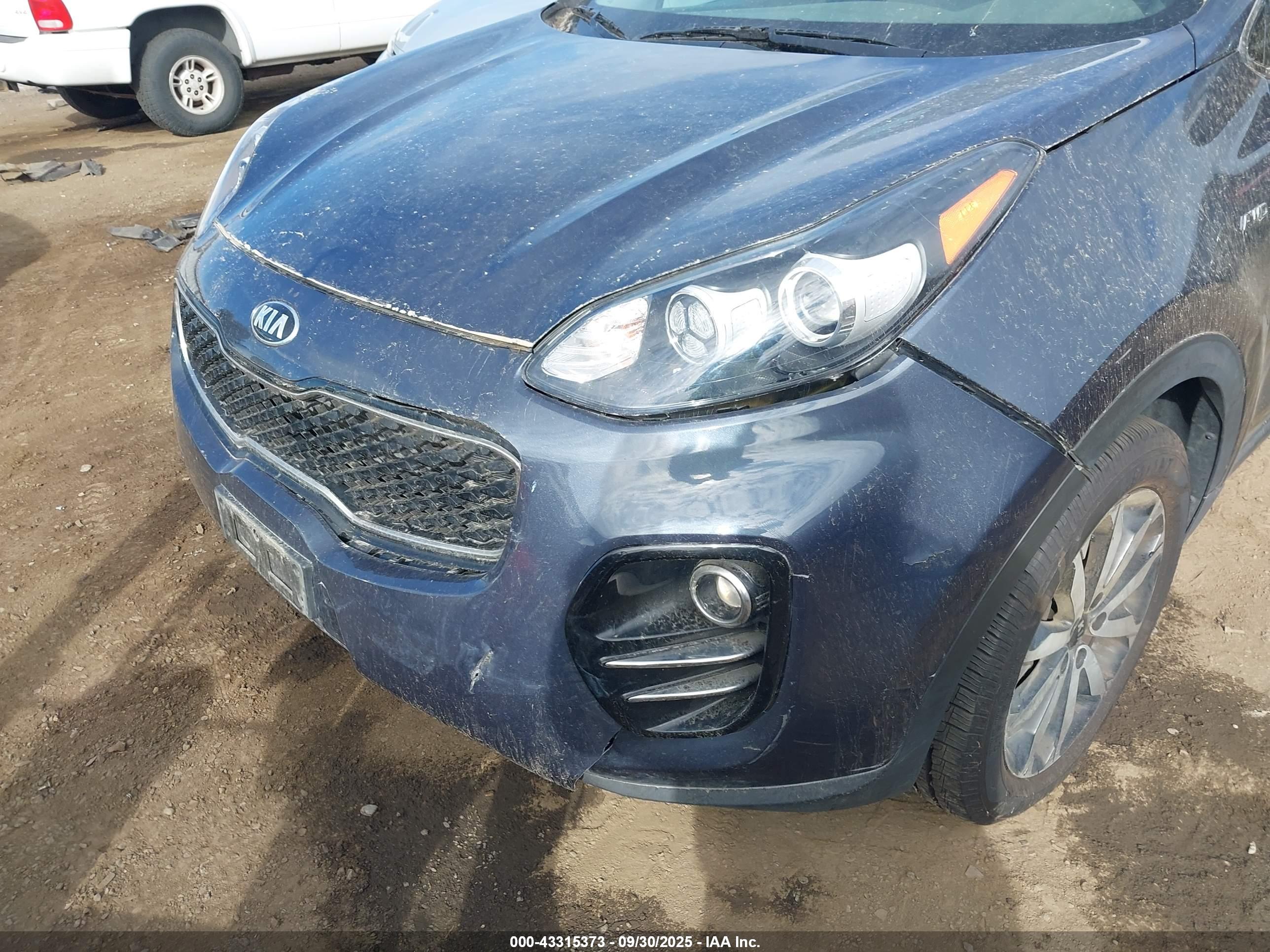 KIA SPORTAGE image 6