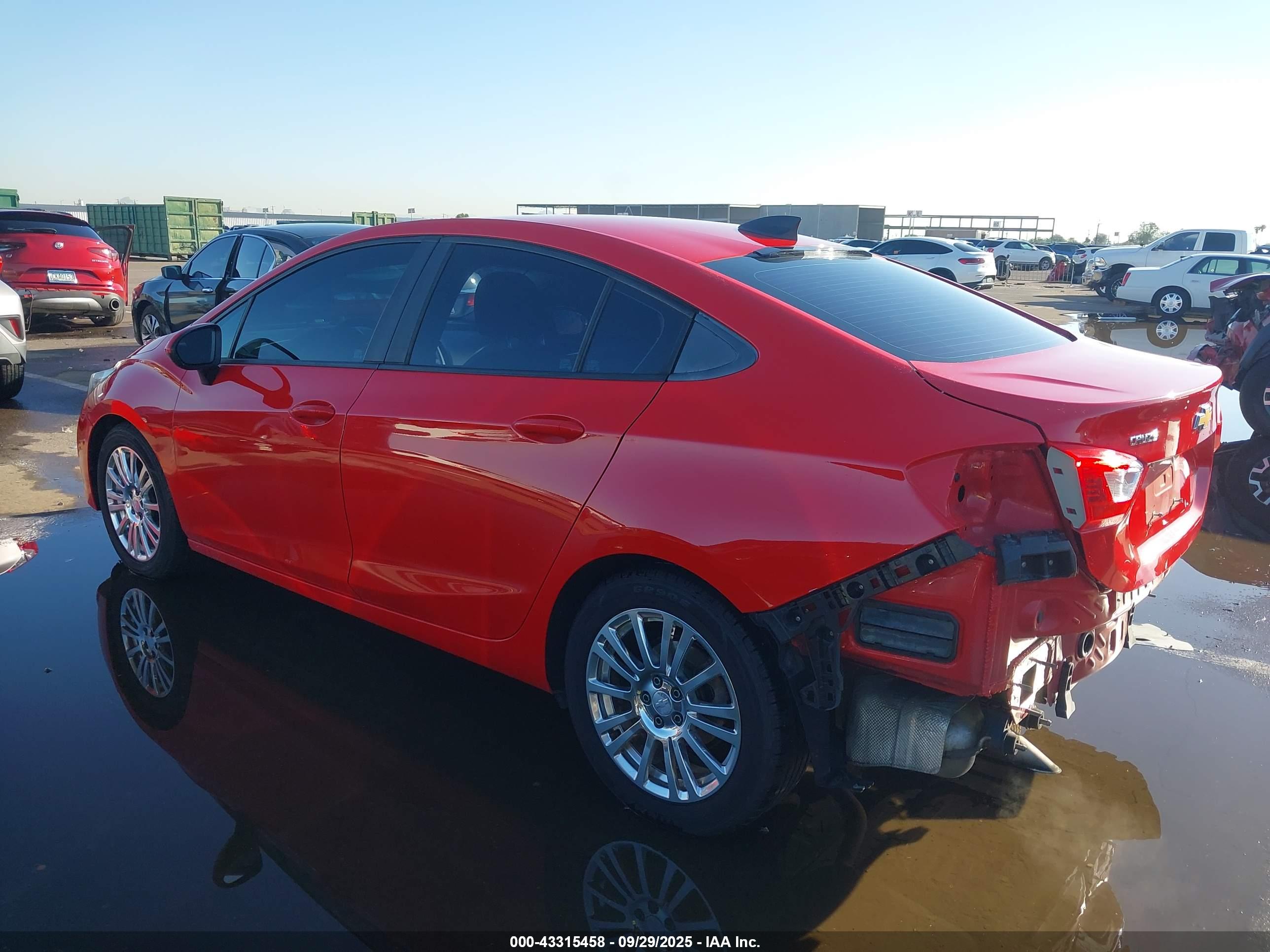 CHEVROLET CRUZE image 3