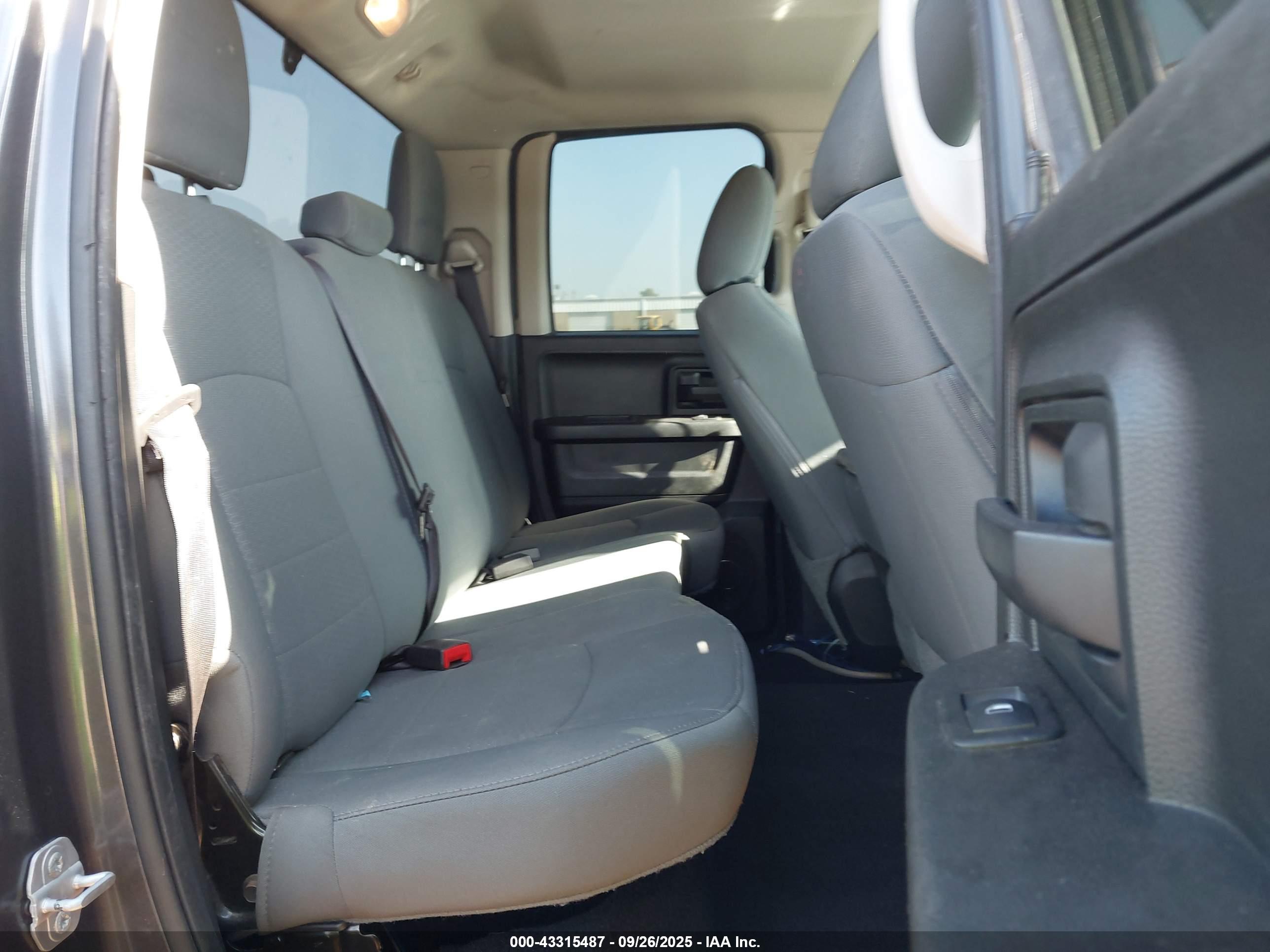 RAM 1500 image 8