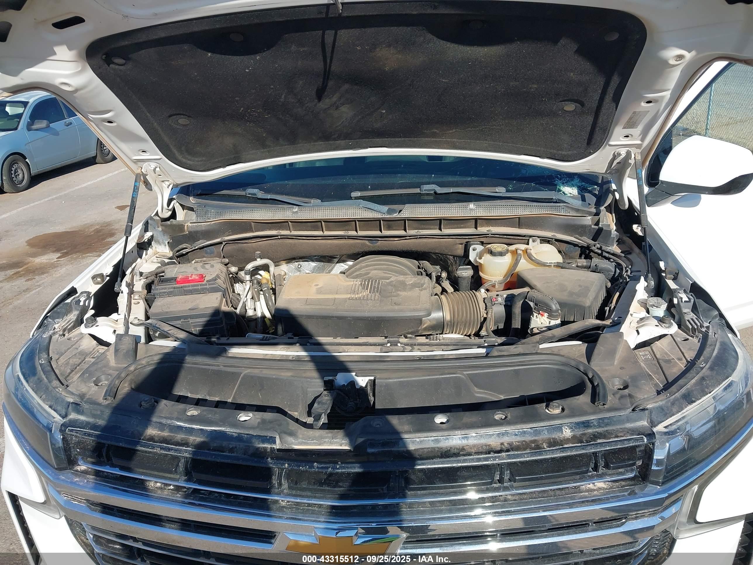 CHEVROLET TAHOE image 10