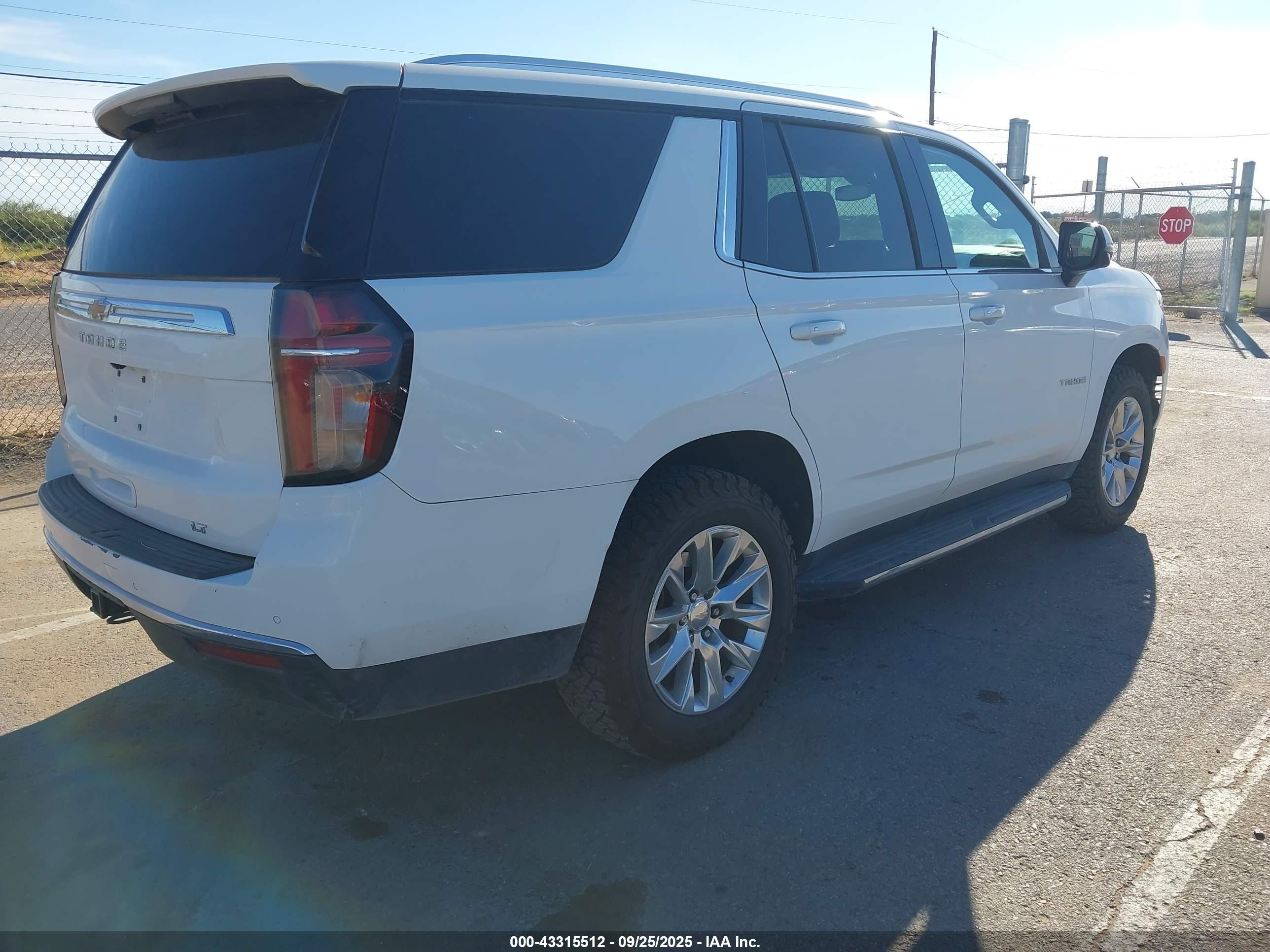 CHEVROLET TAHOE image 4