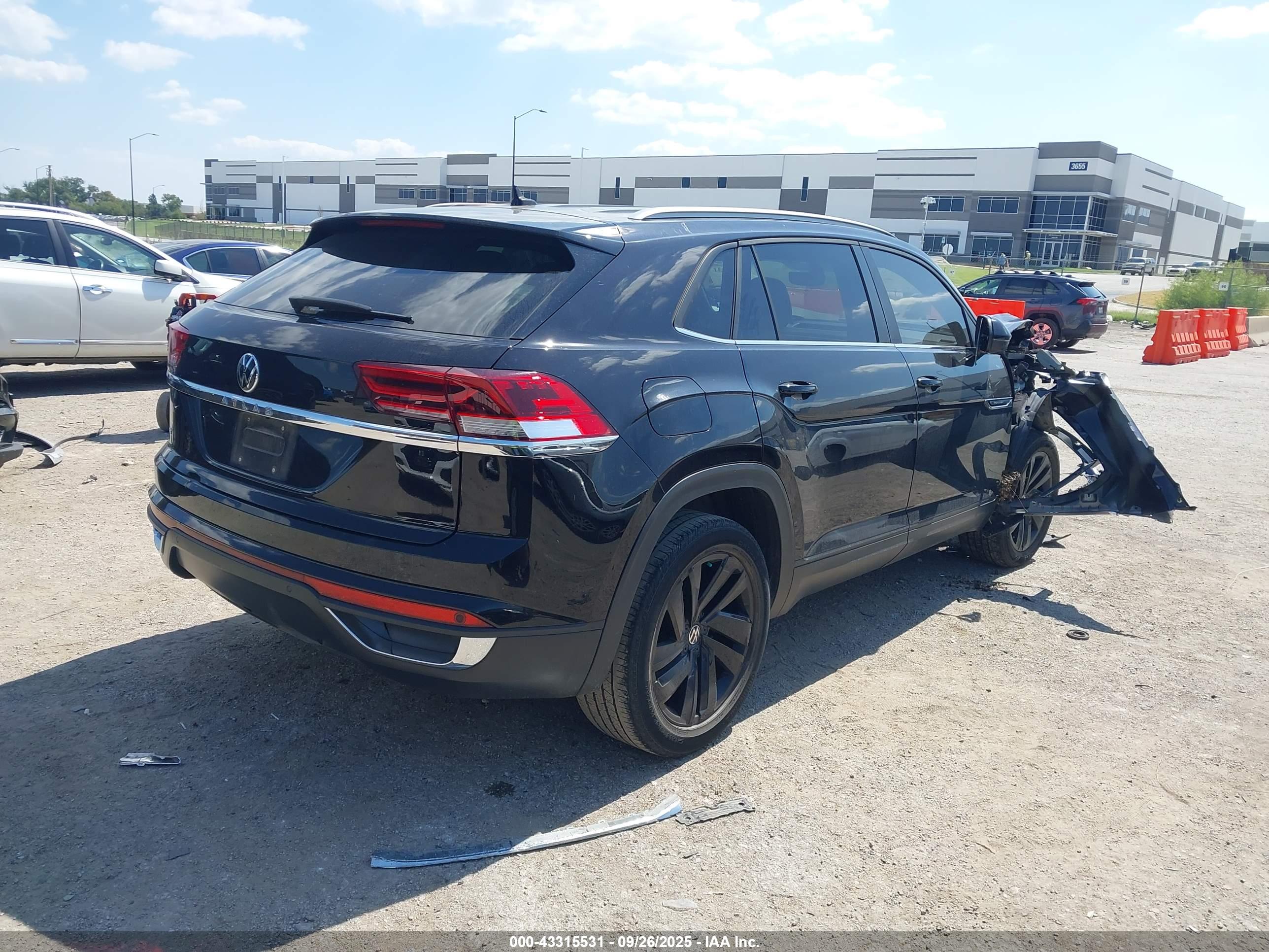 VOLKSWAGEN ATLAS image 4