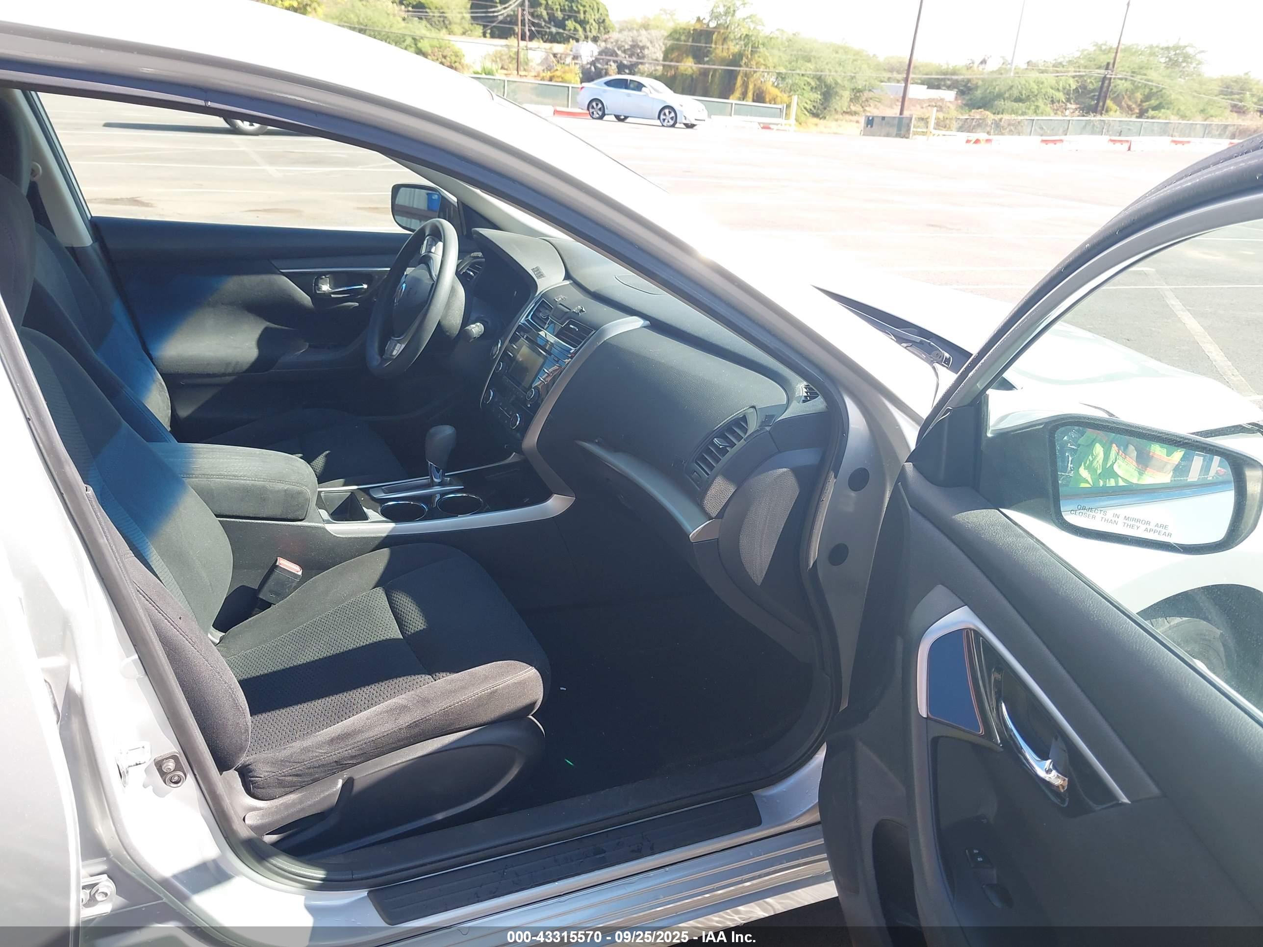 NISSAN ALTIMA image 5