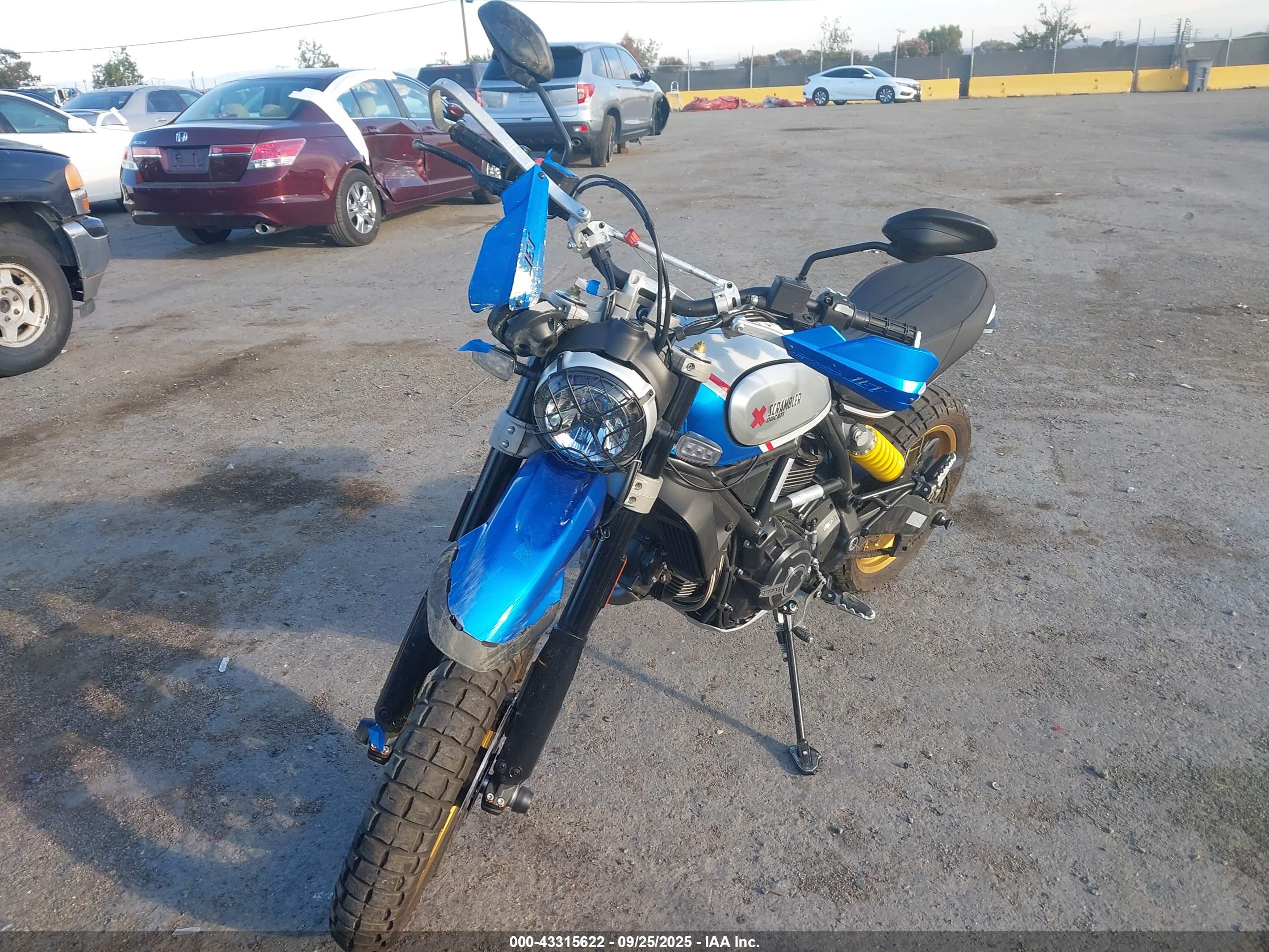 DUCATI SCRAMBLER image 2