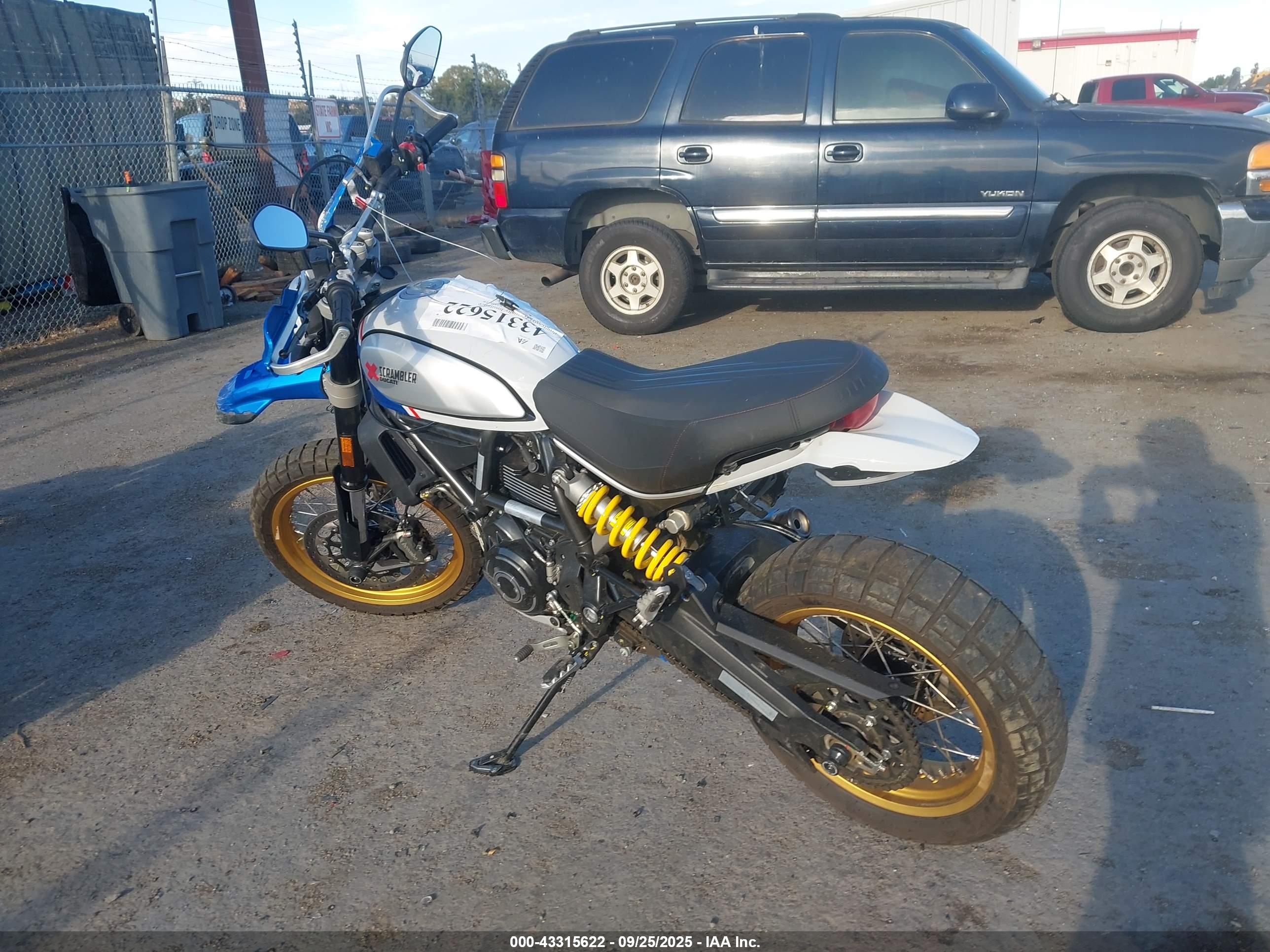 DUCATI SCRAMBLER image 3