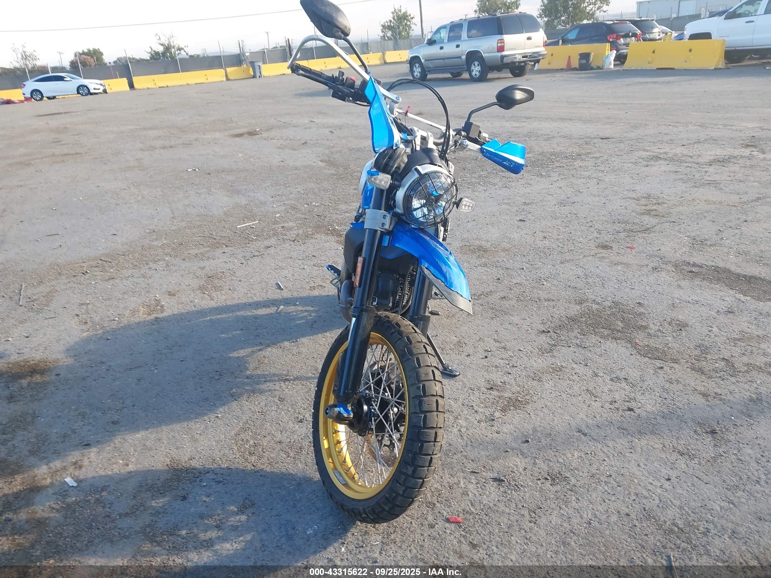 DUCATI SCRAMBLER image 5