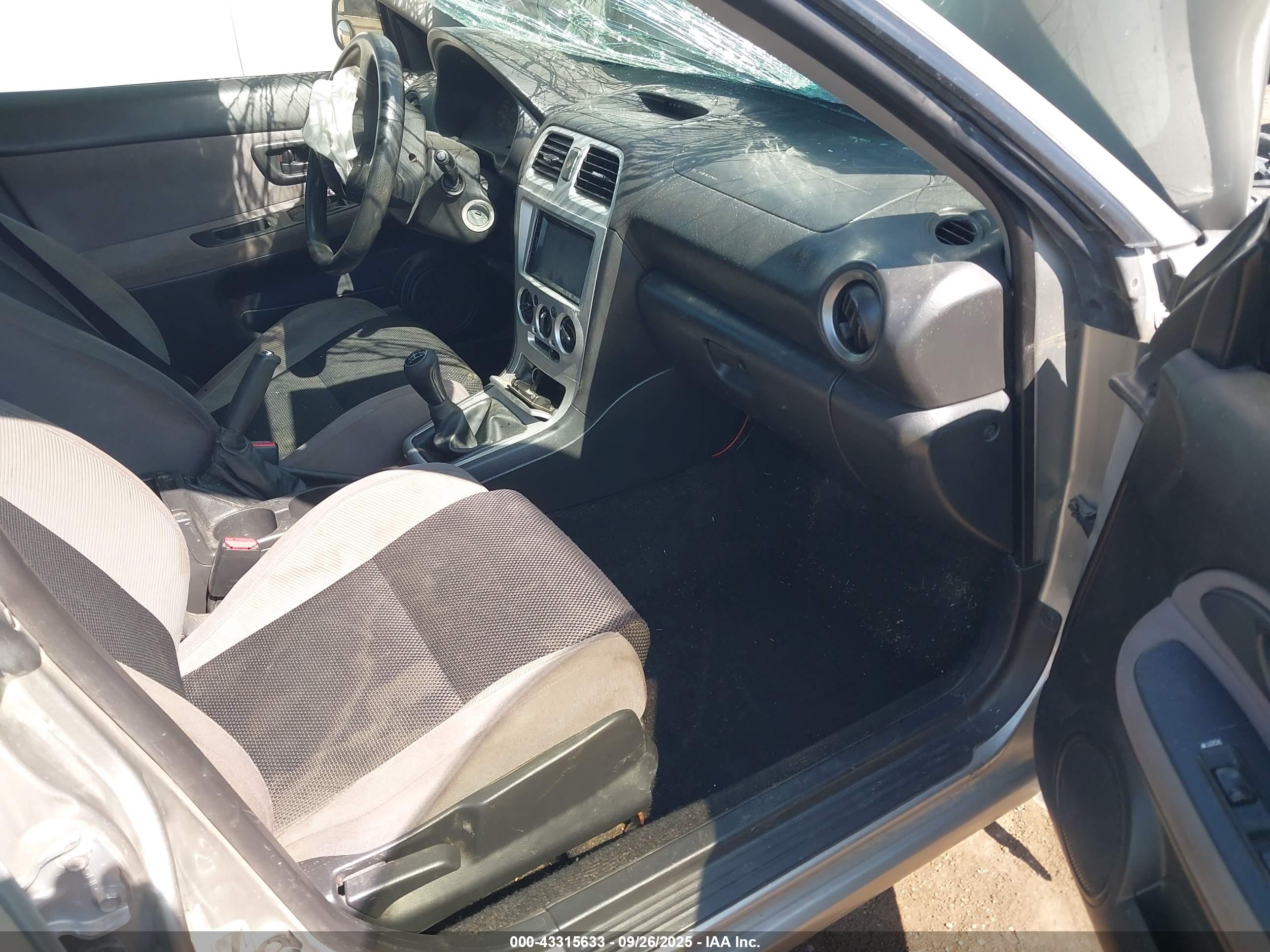 SUBARU IMPREZA image 5