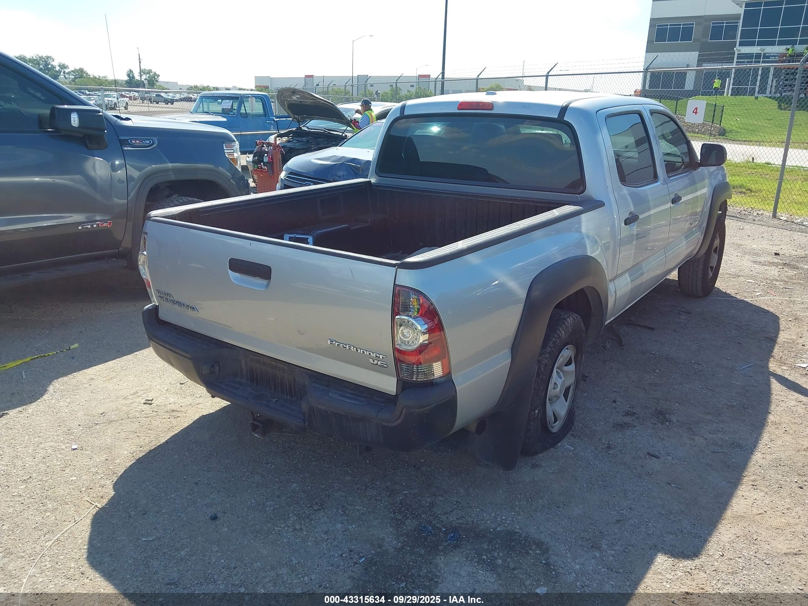 TOYOTA TACOMA image 4