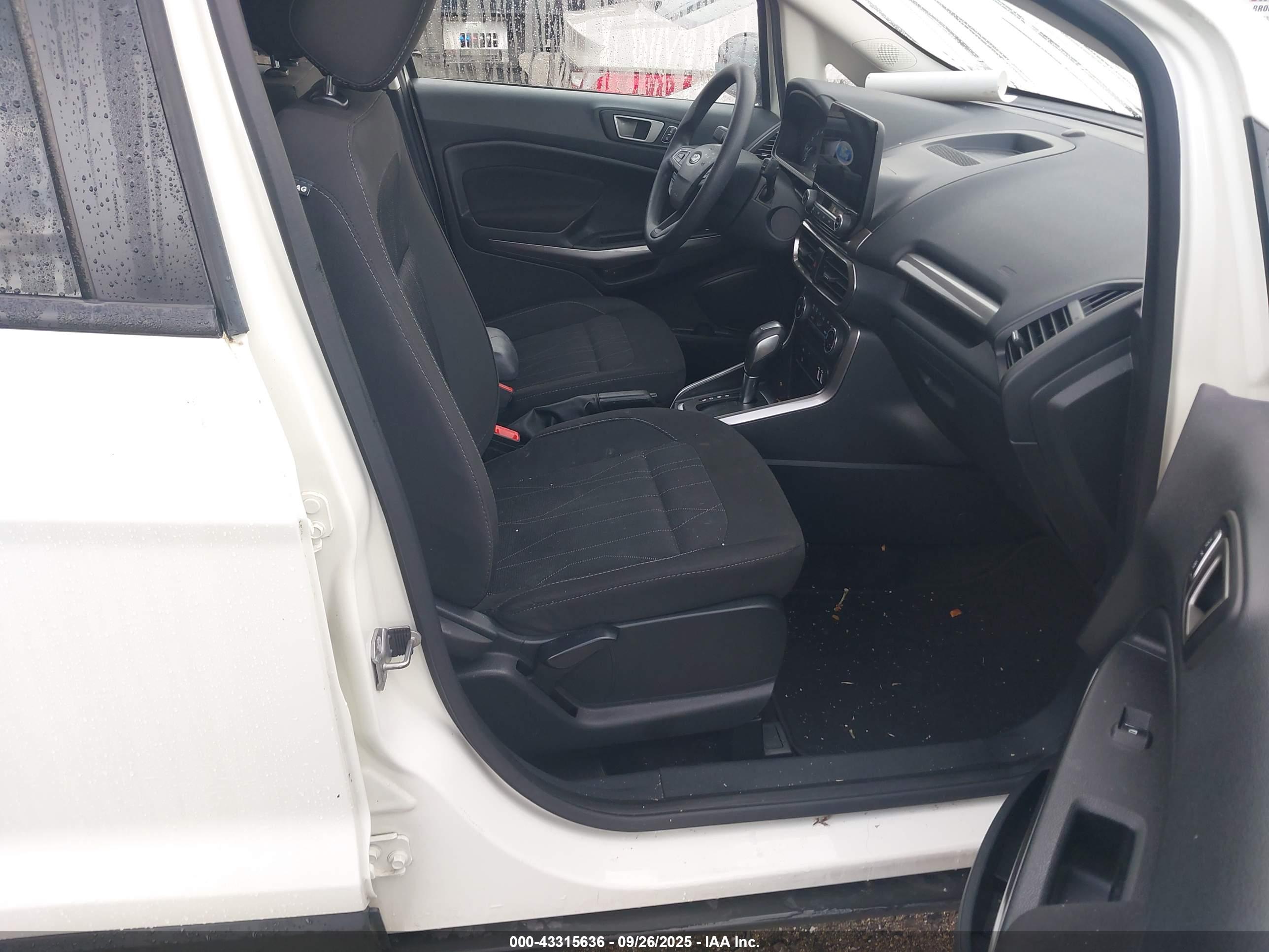 FORD ECOSPORT image 5