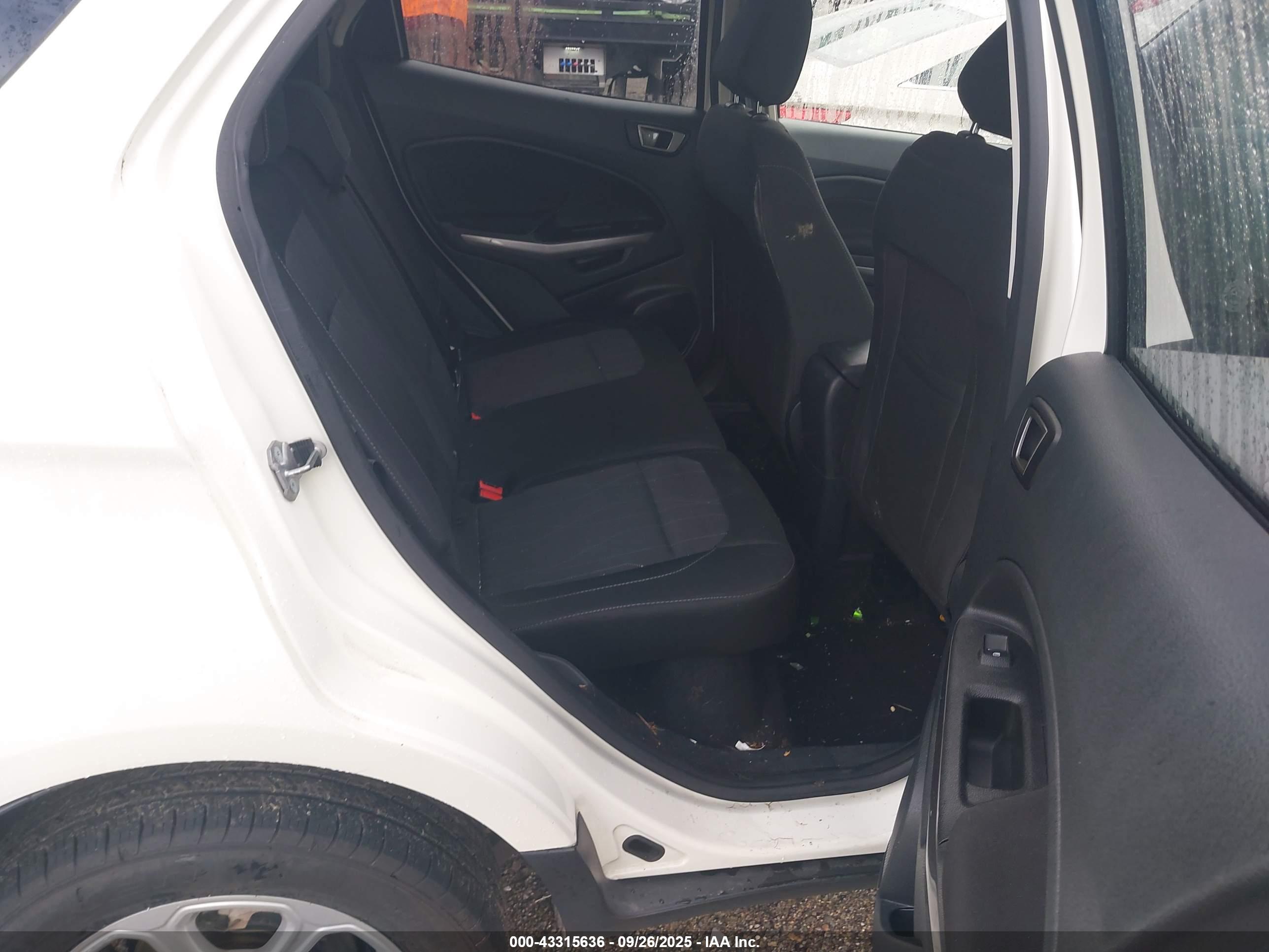FORD ECOSPORT image 8