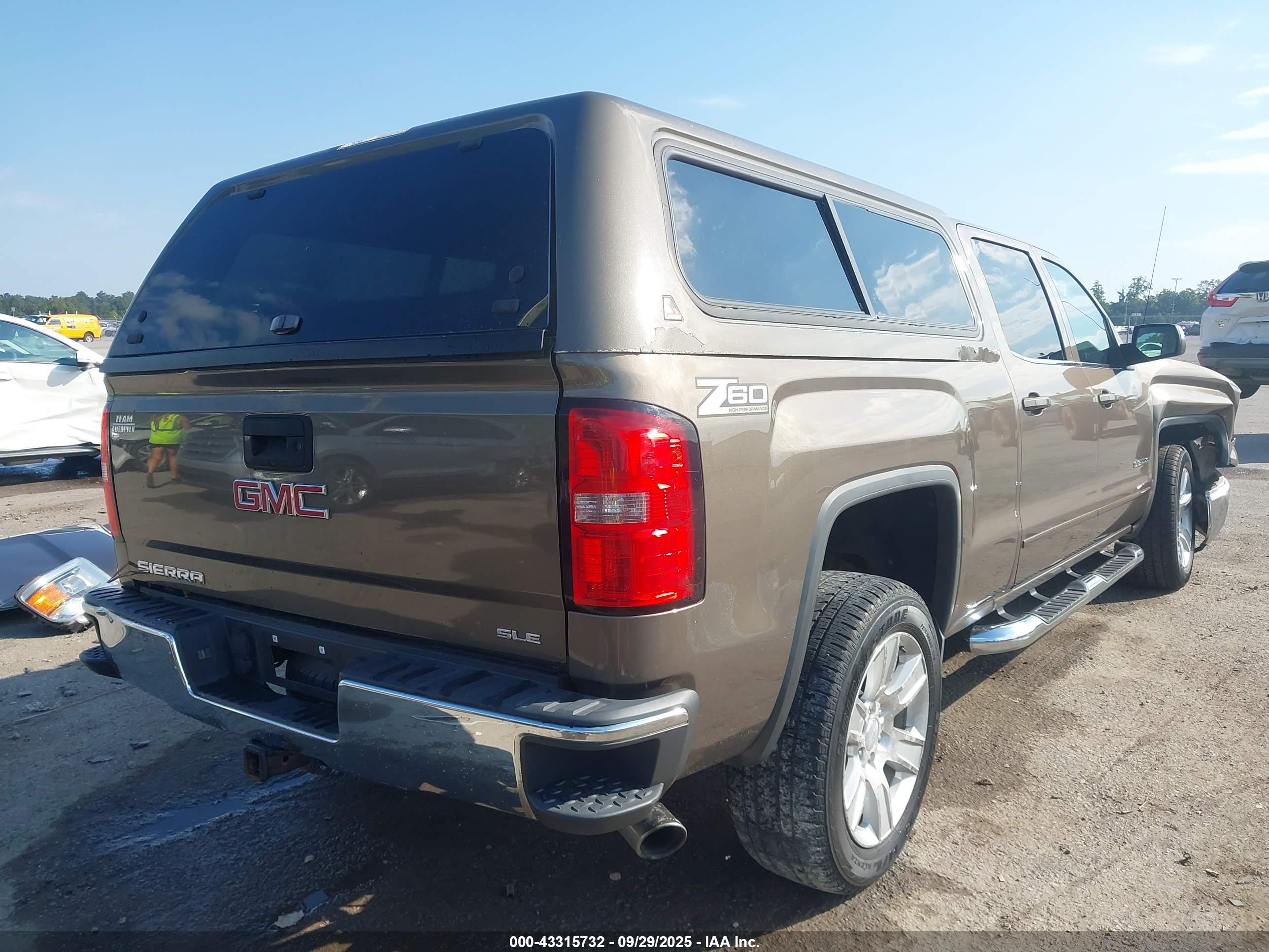 GMC SIERRA image 4