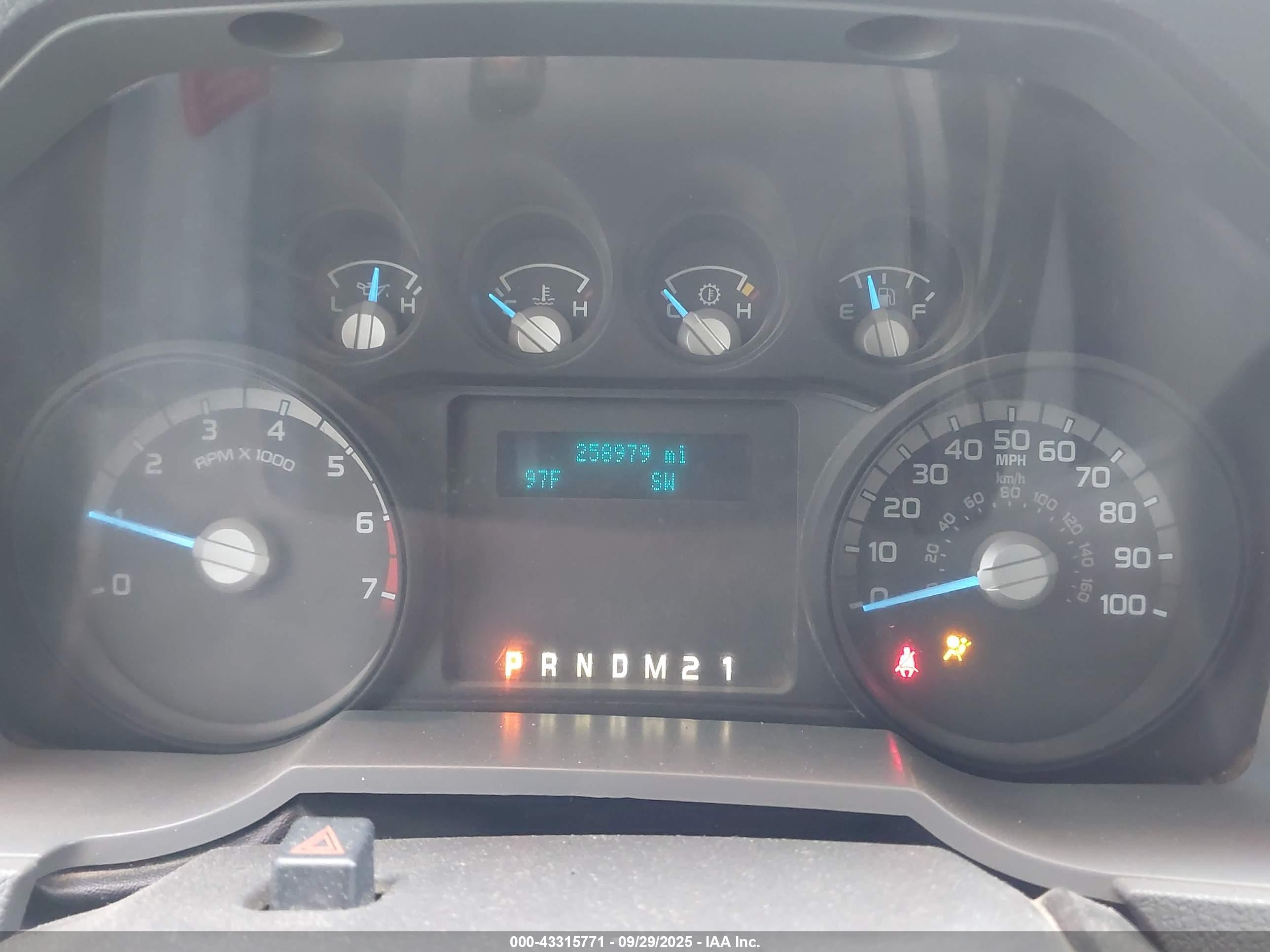 FORD F-350 image 6