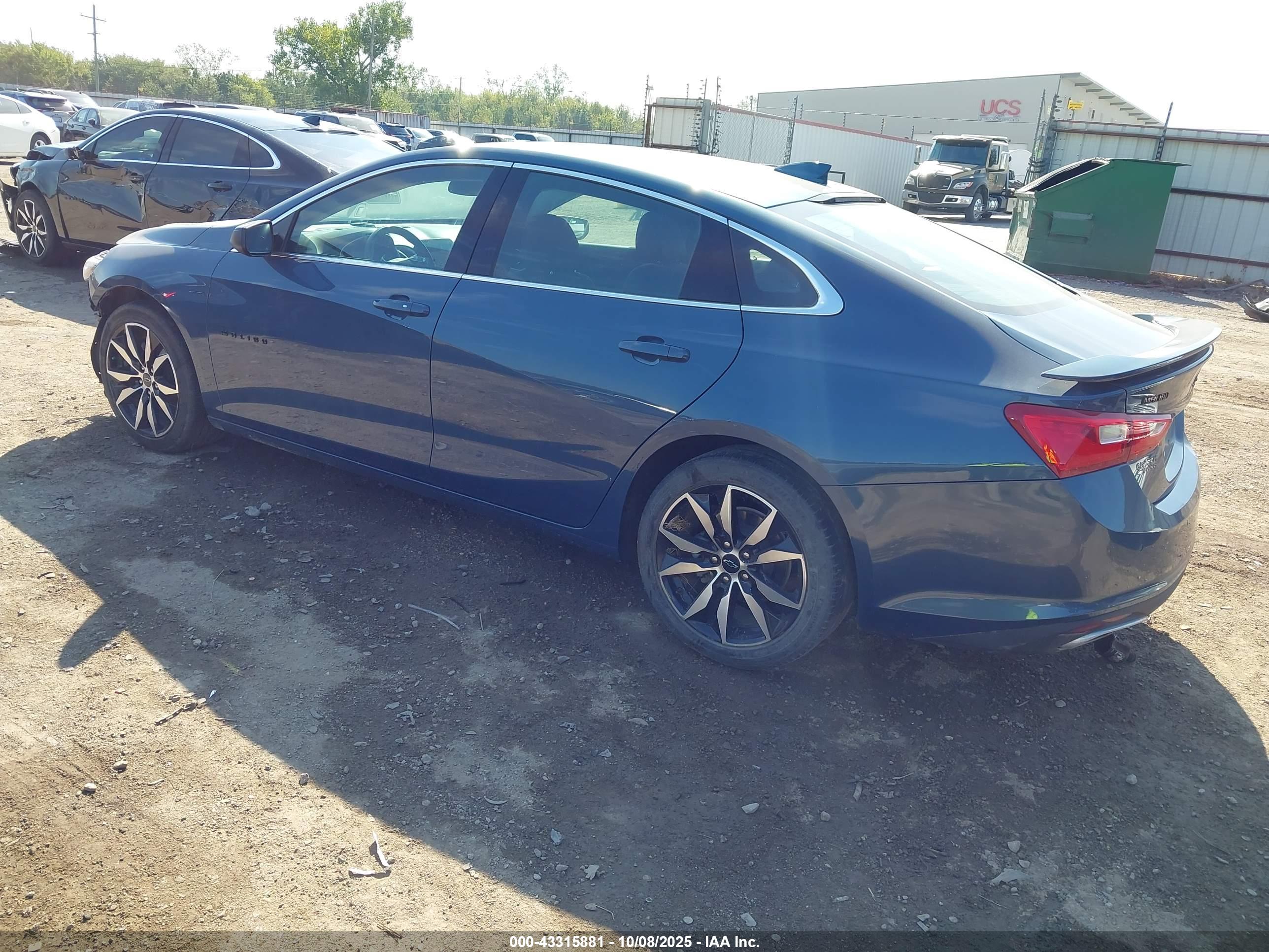 CHEVROLET MALIBU image 3