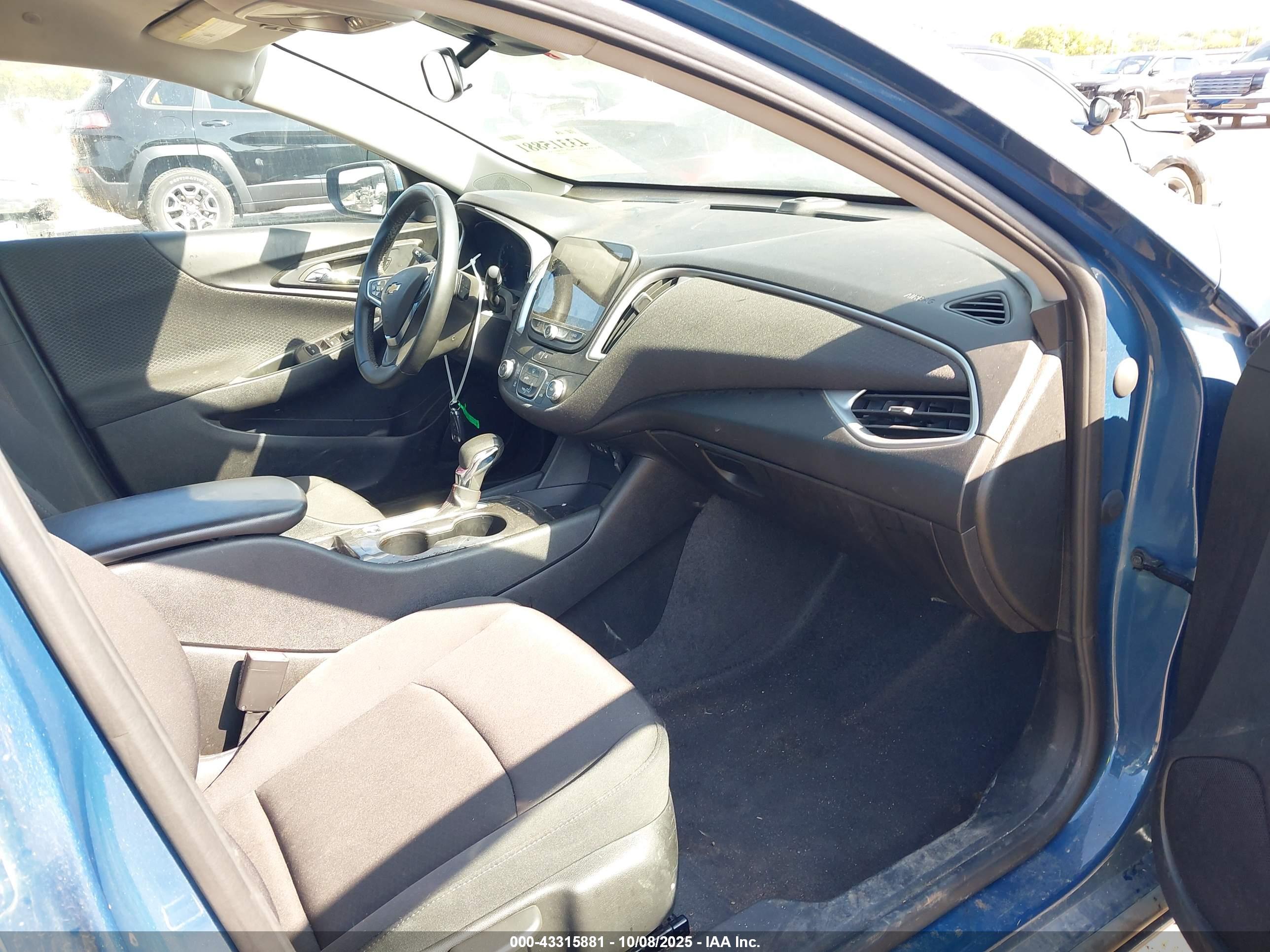 CHEVROLET MALIBU image 5