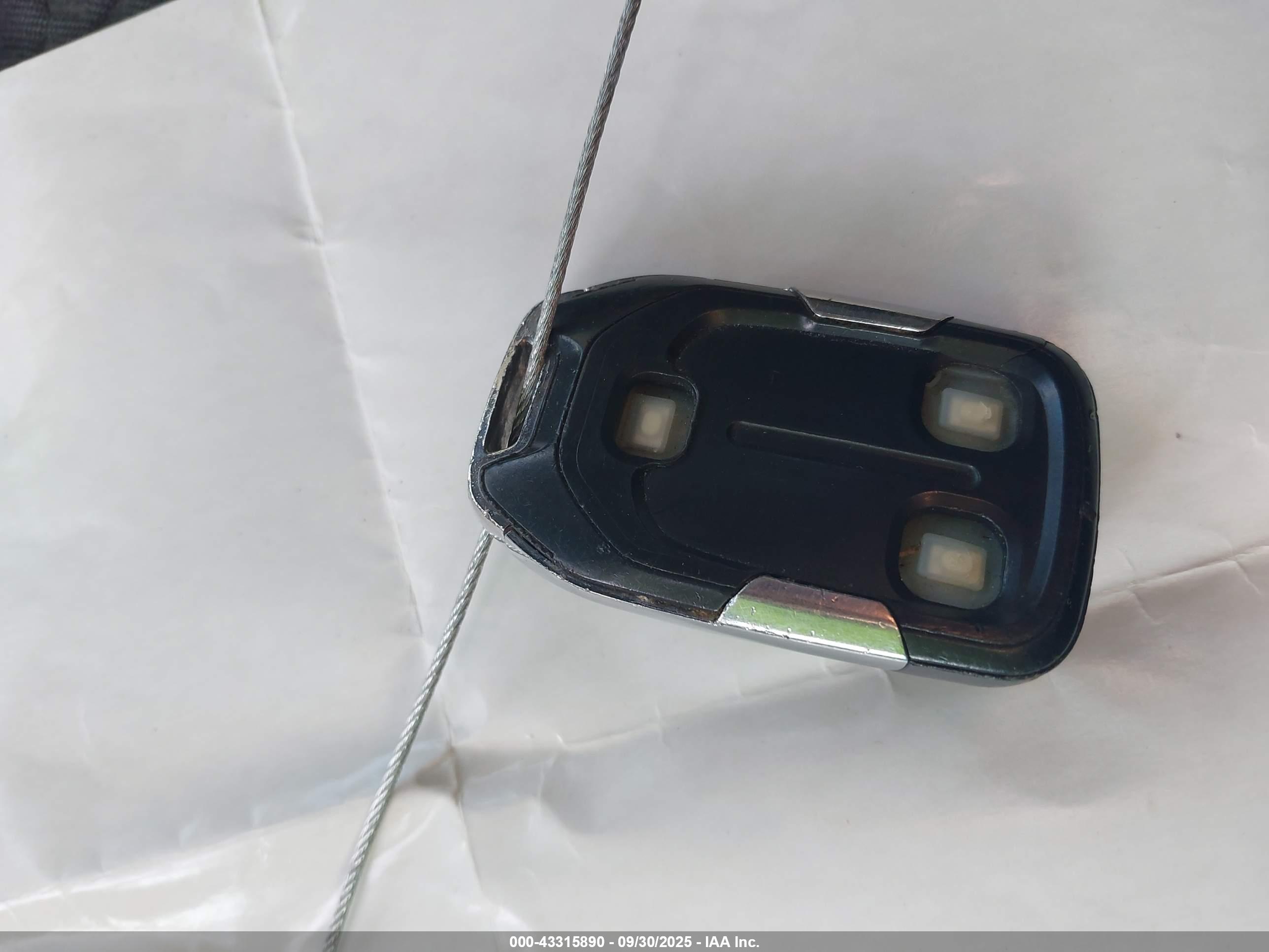 GMC ACADIA image 11