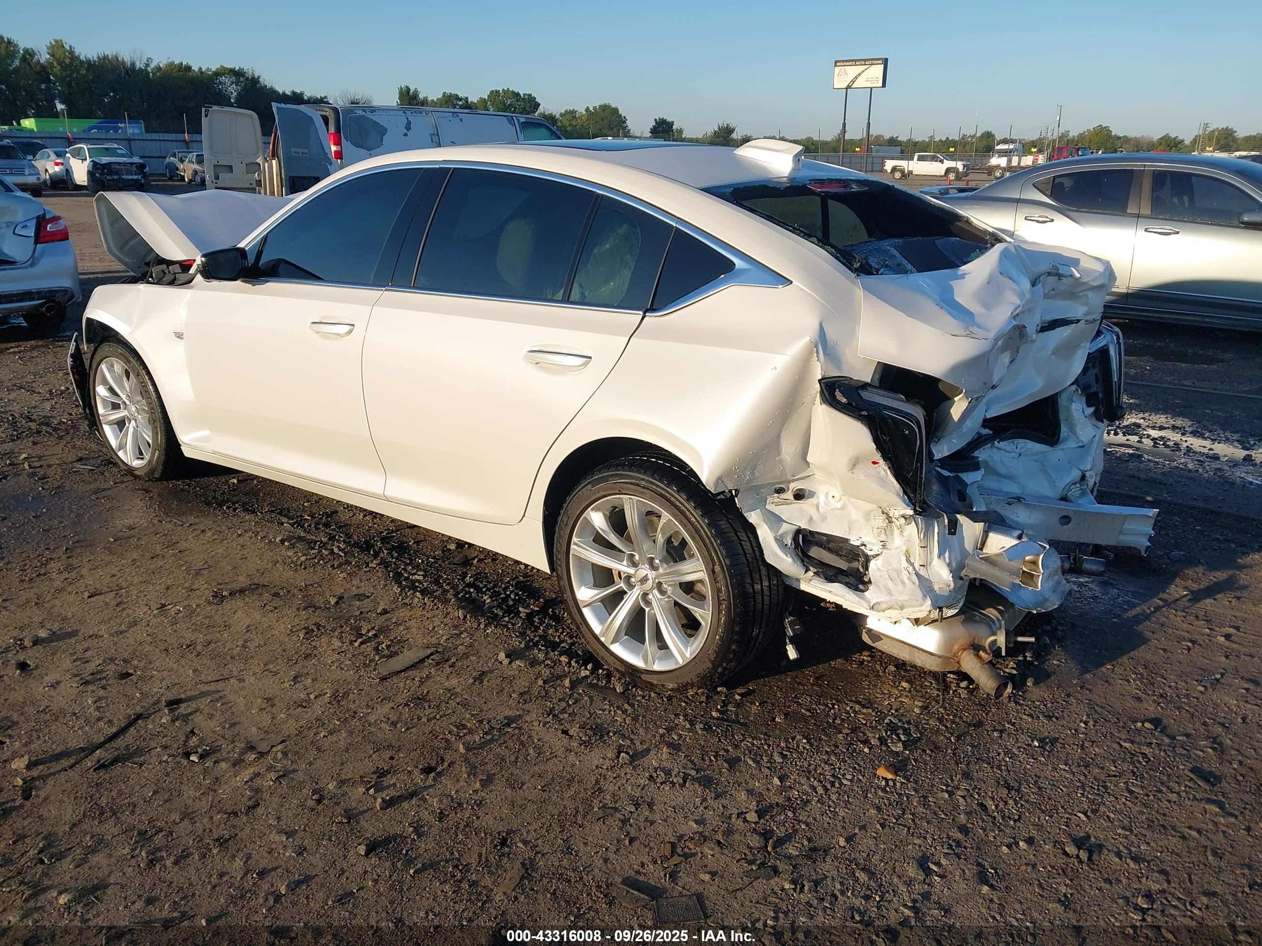 CADILLAC CT5 image 3
