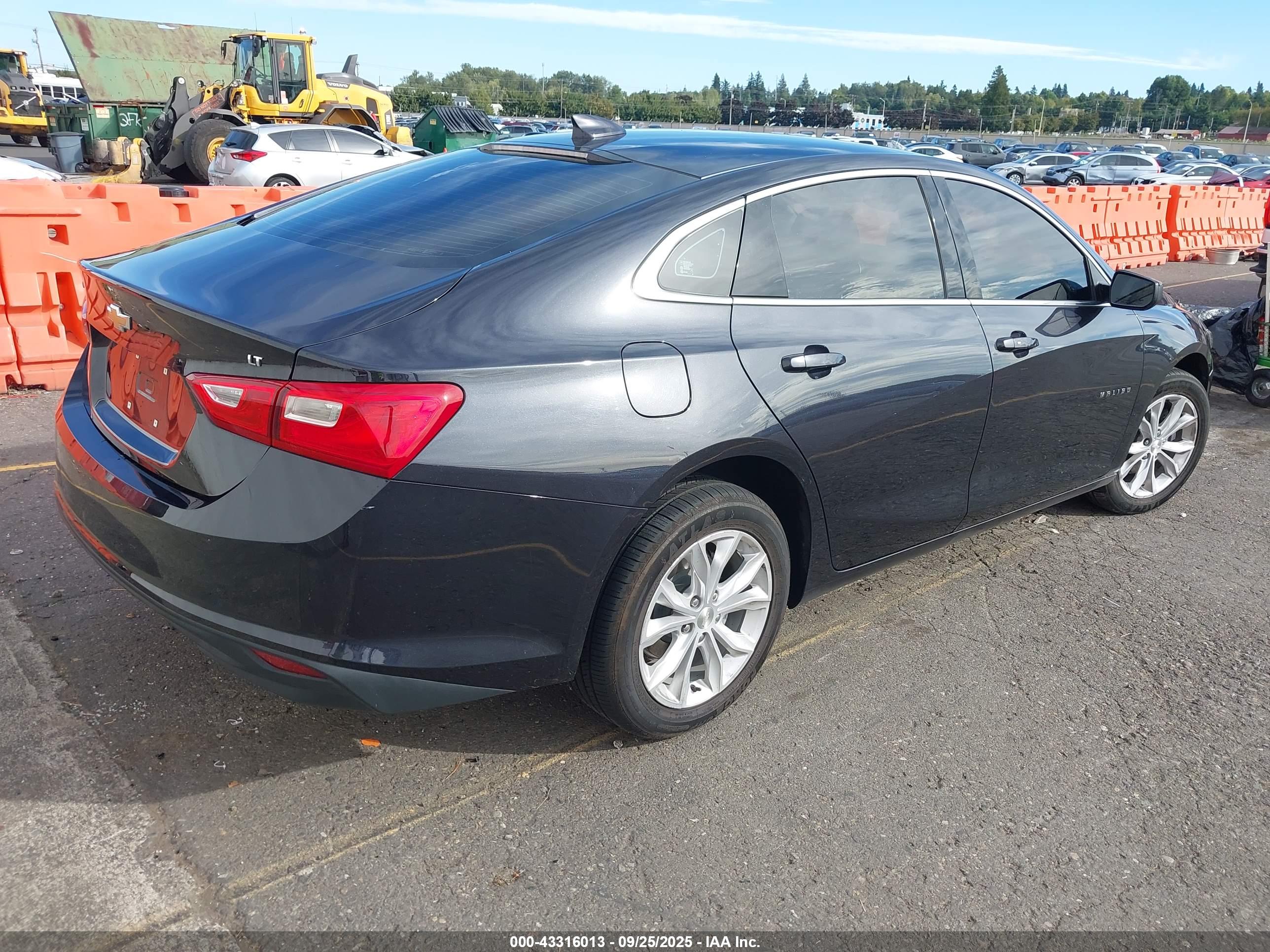 CHEVROLET MALIBU image 4
