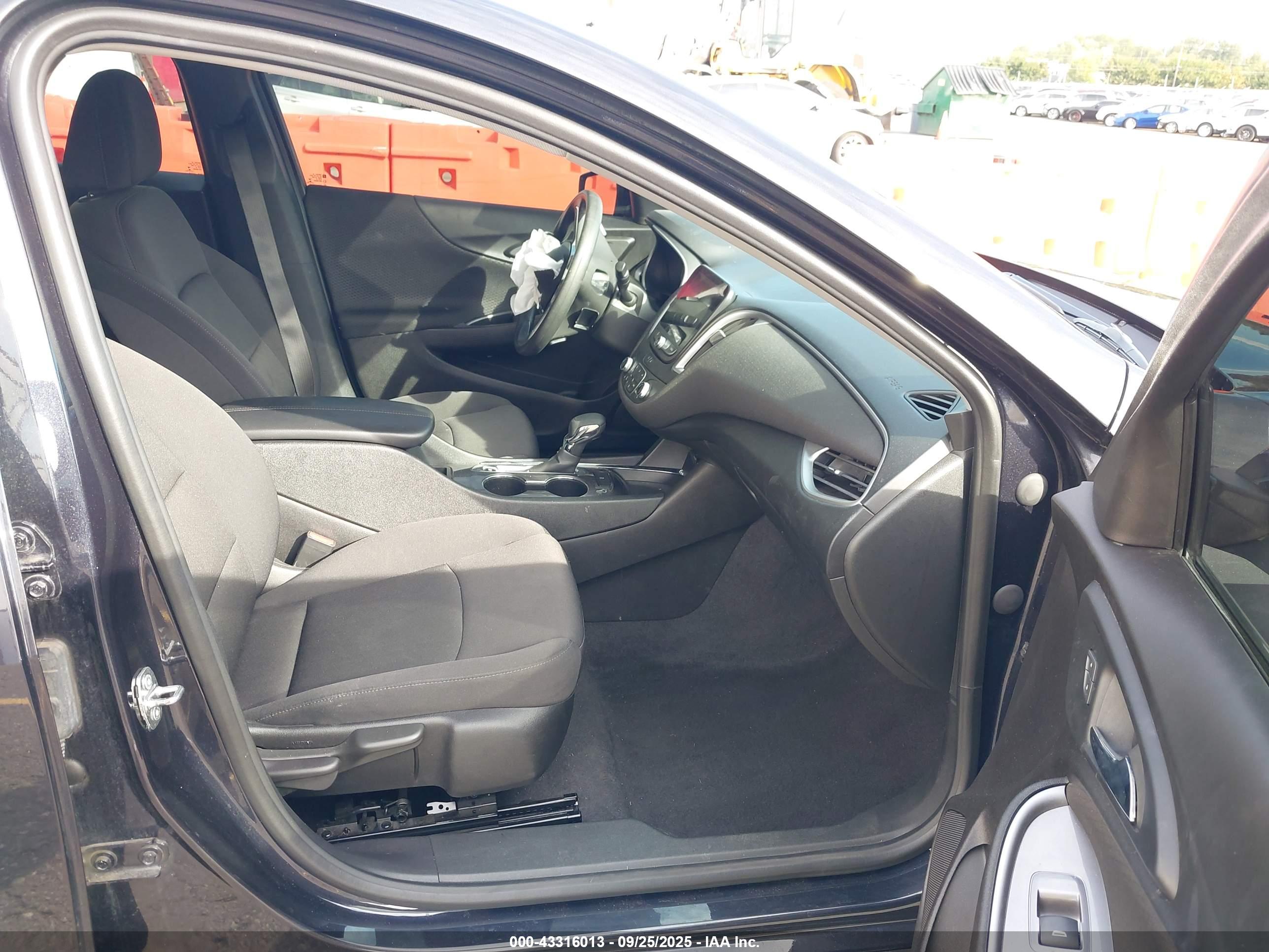 CHEVROLET MALIBU image 5