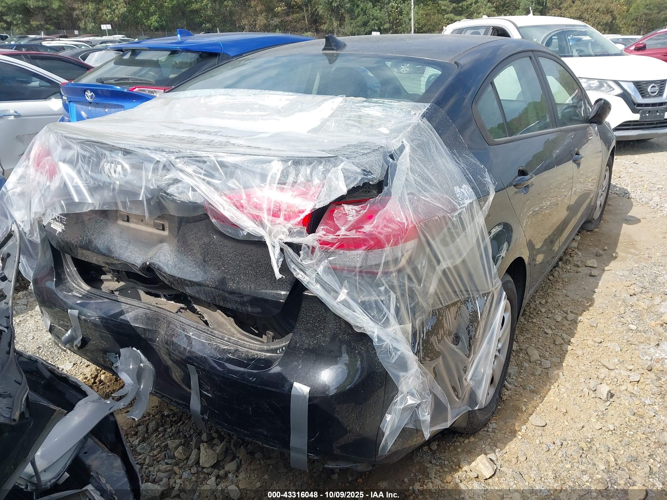 KIA FORTE image 4