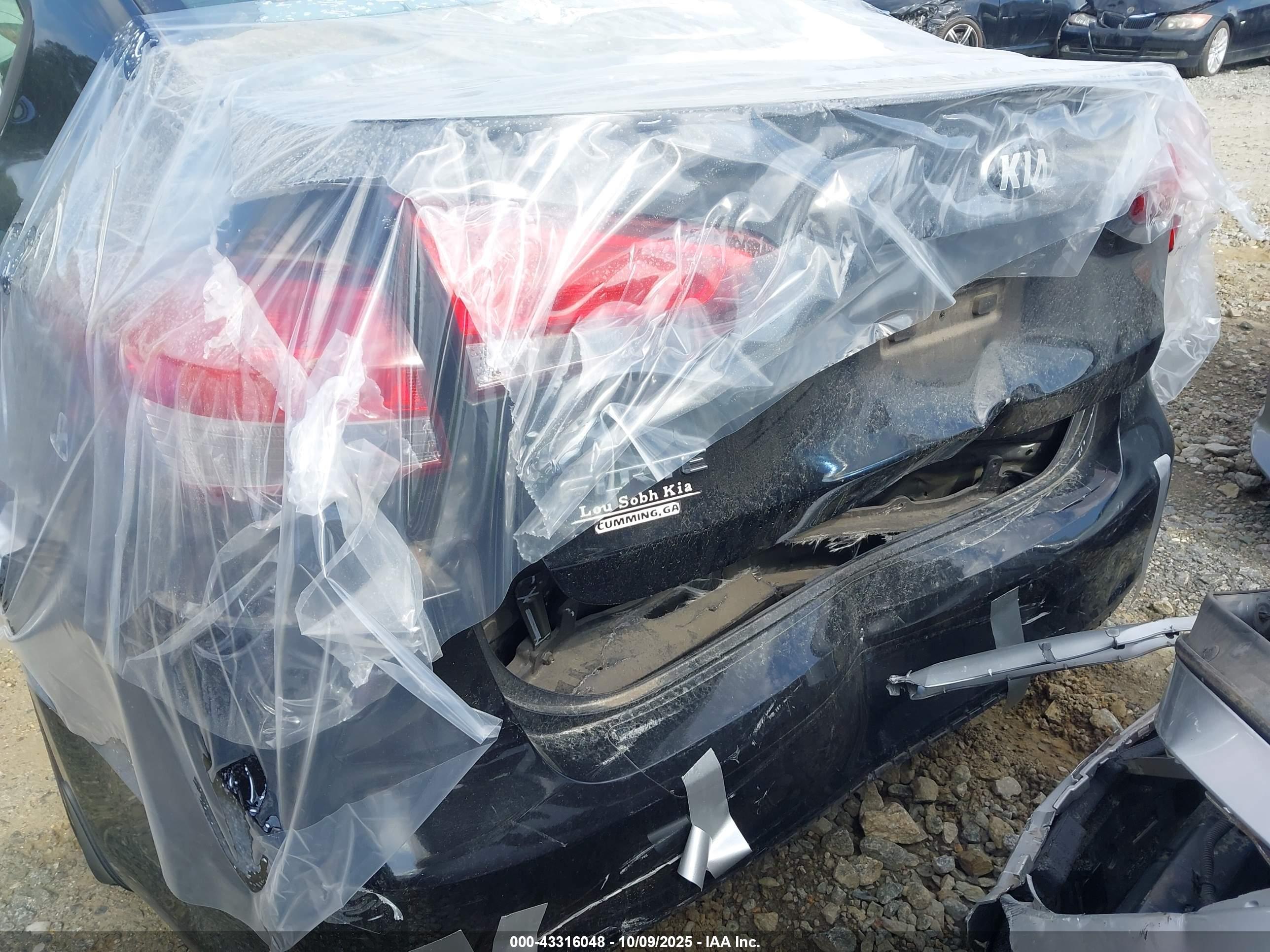 KIA FORTE image 6