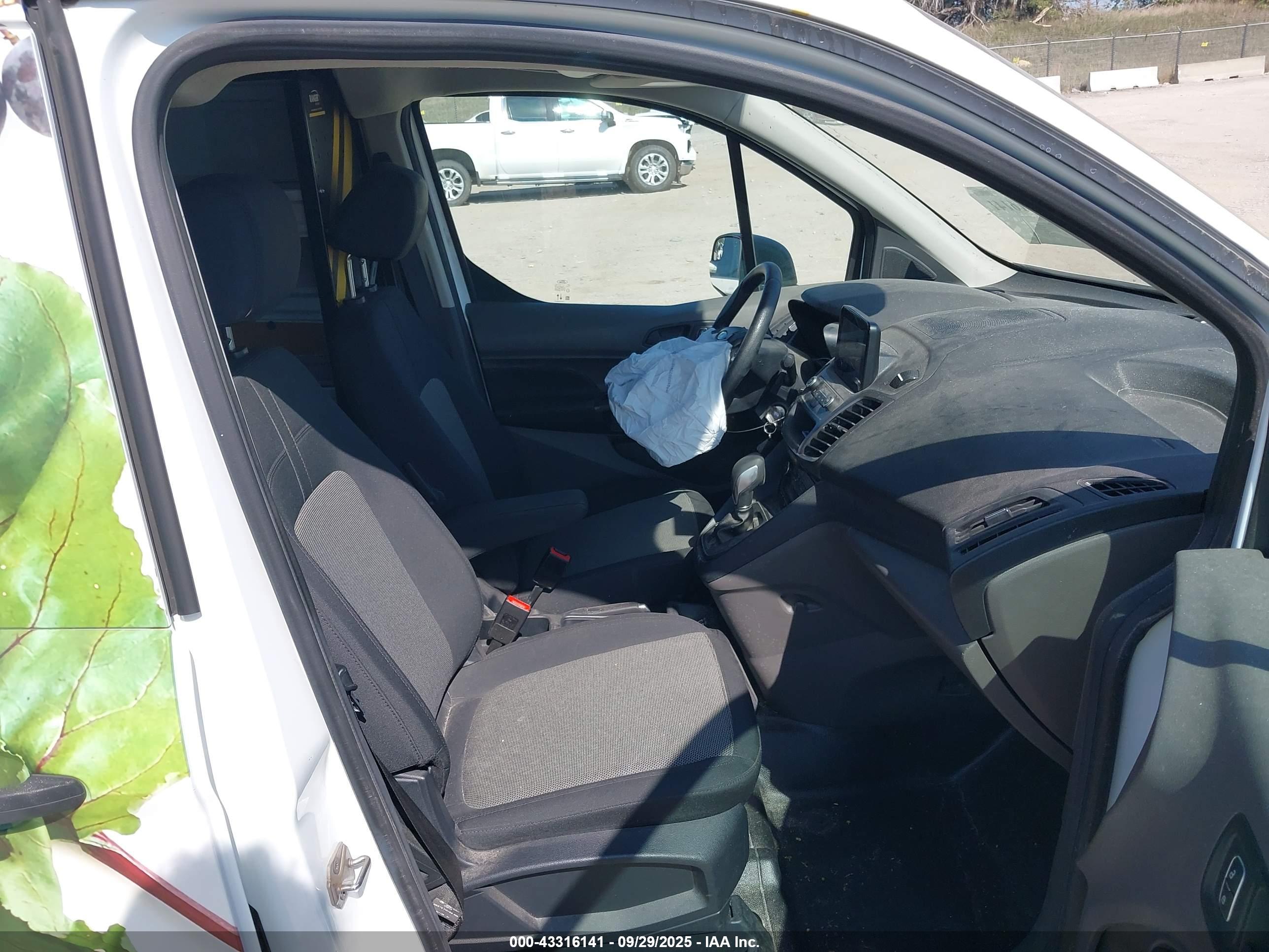 FORD TRANSIT image 5