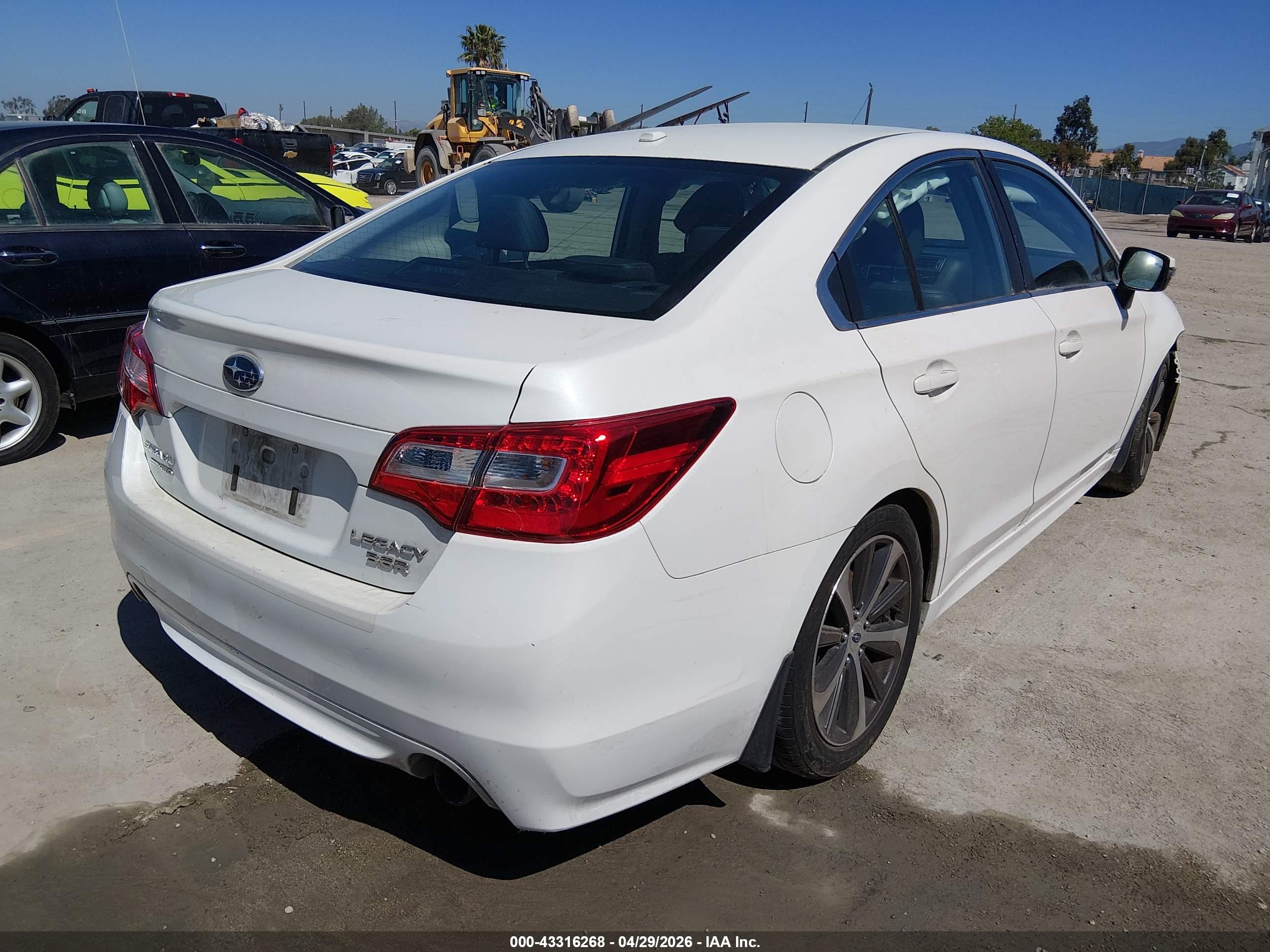 SUBARU LEGACY image 4