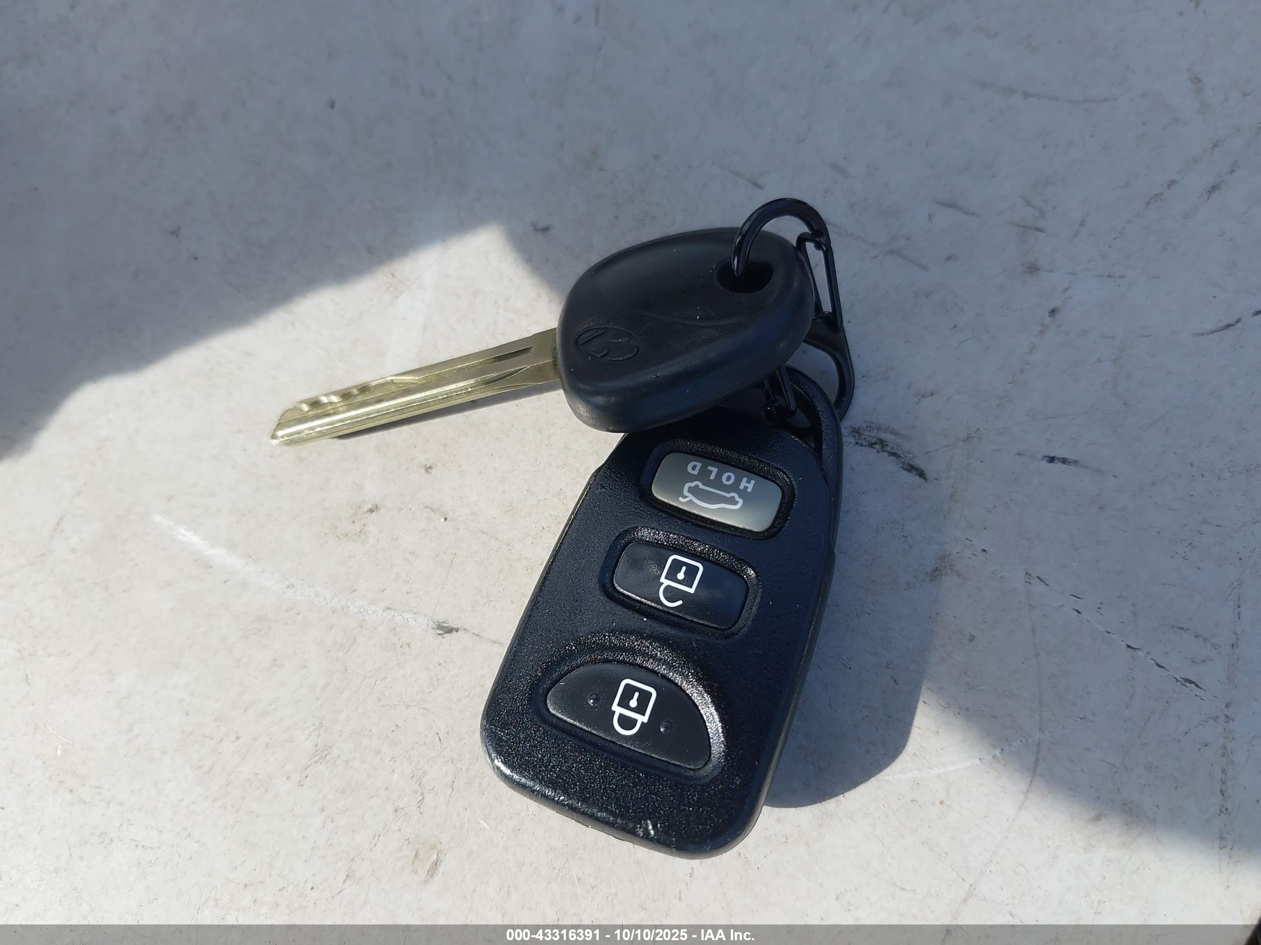 HYUNDAI SONATA image 11