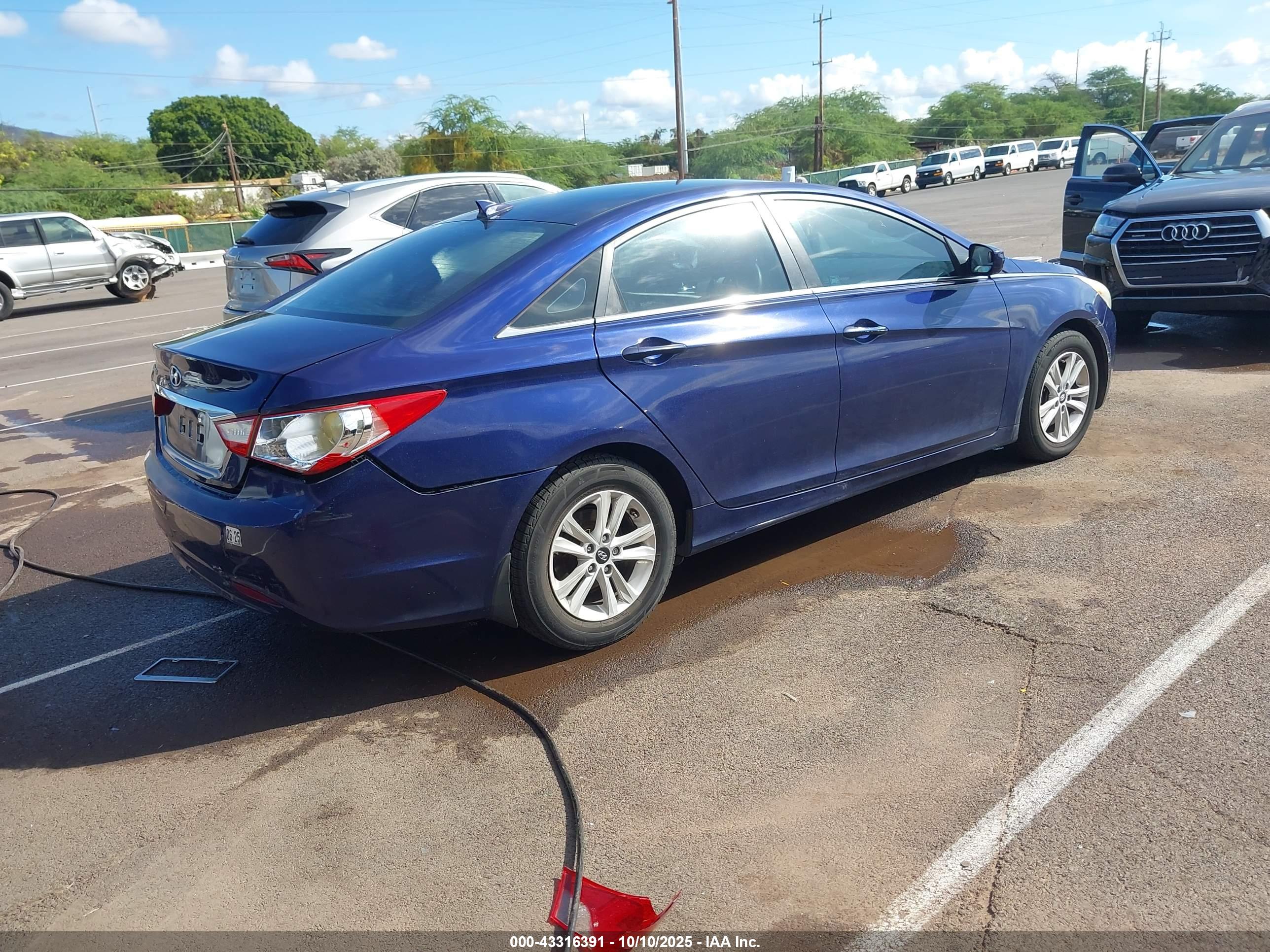 HYUNDAI SONATA image 4