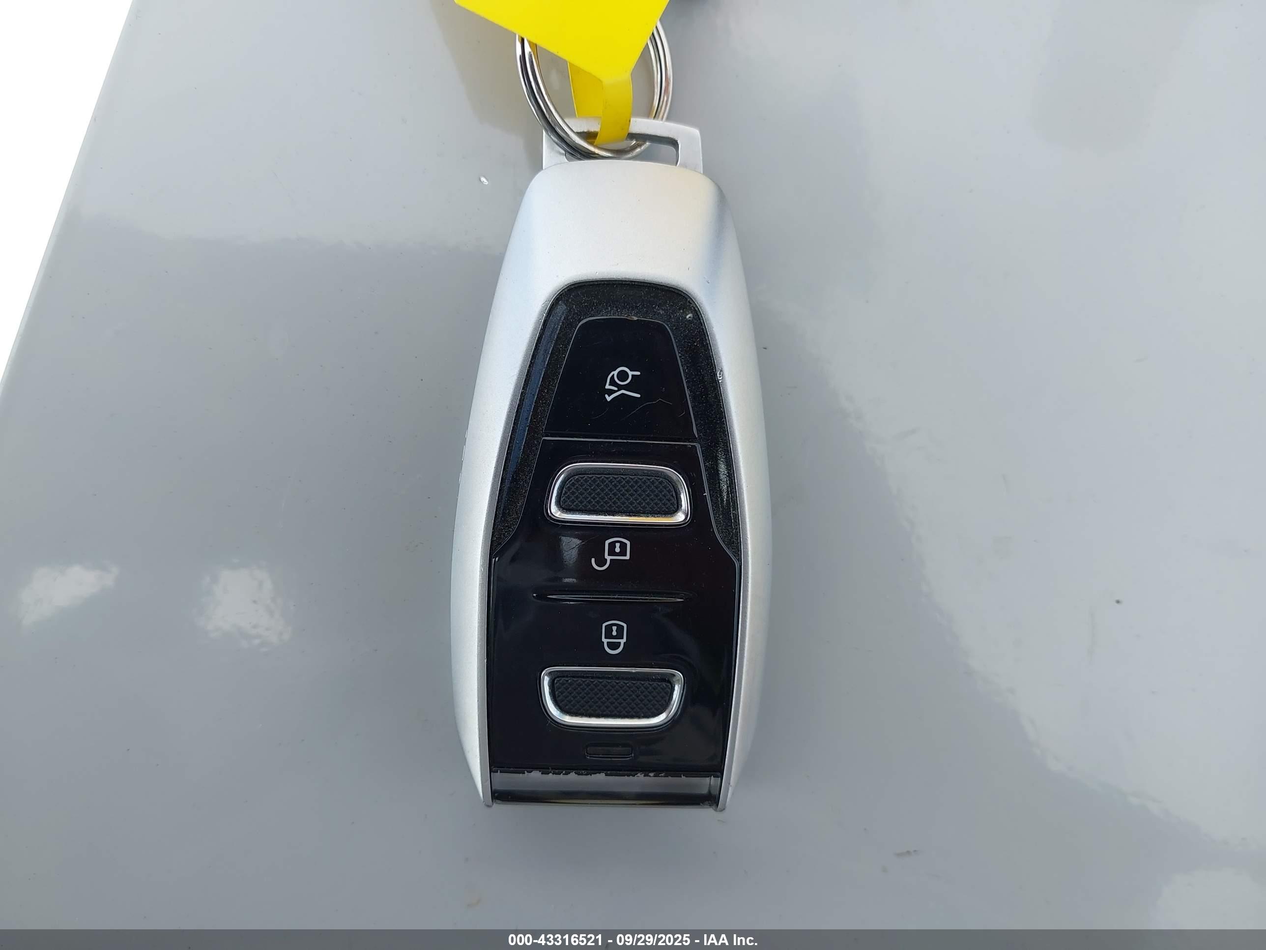 ASTON MARTIN image 11