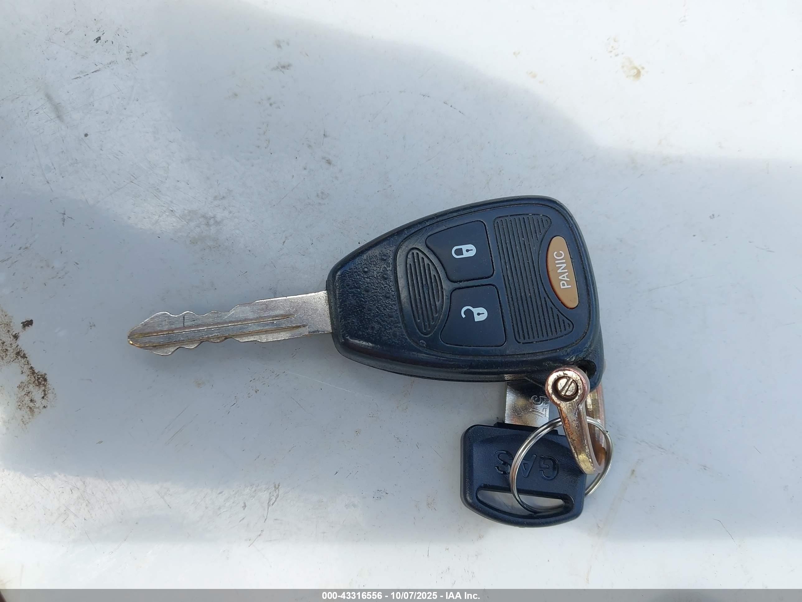 DODGE CARAVAN image 11