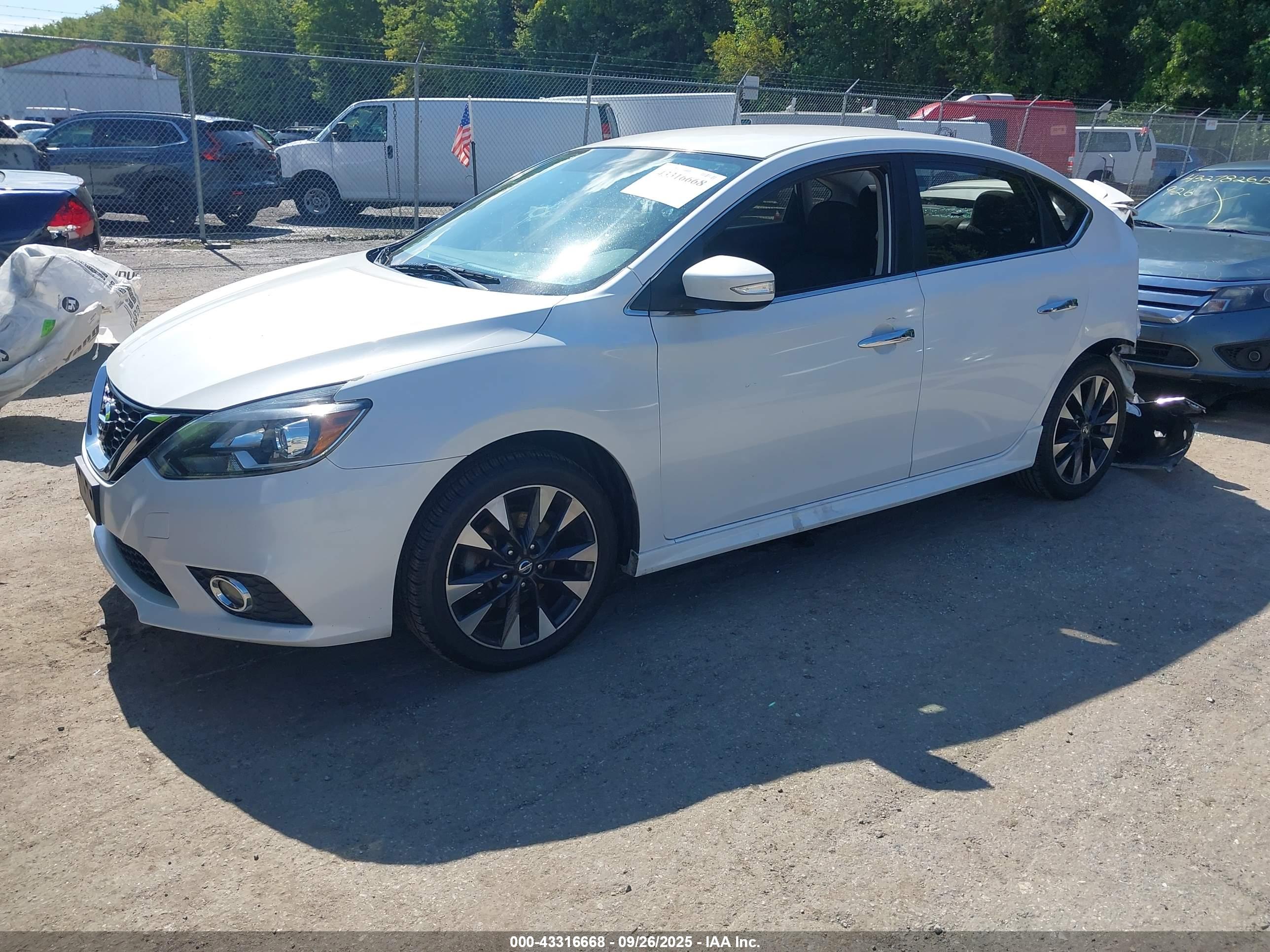 NISSAN SENTRA image 2