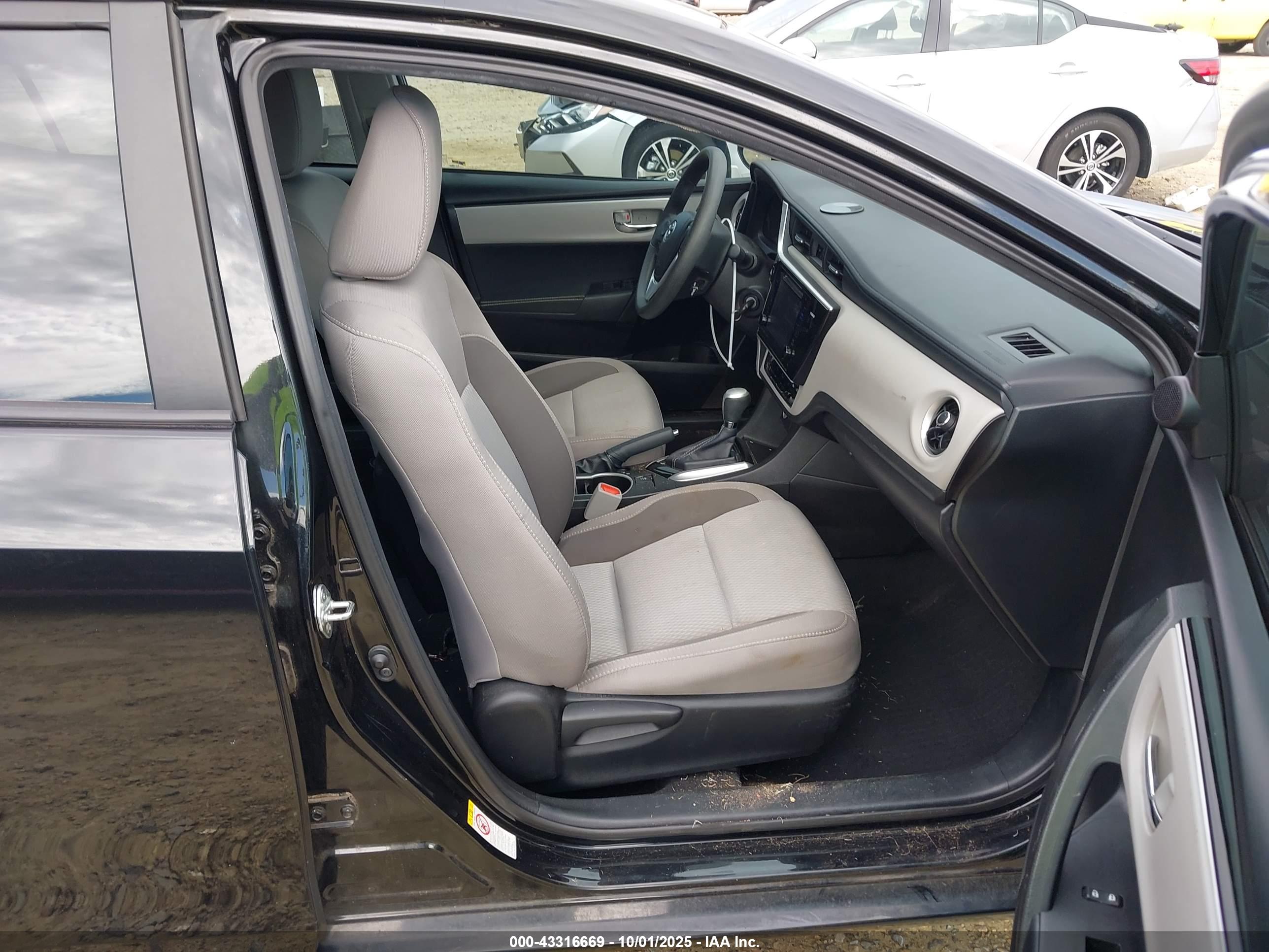 TOYOTA COROLLA image 5