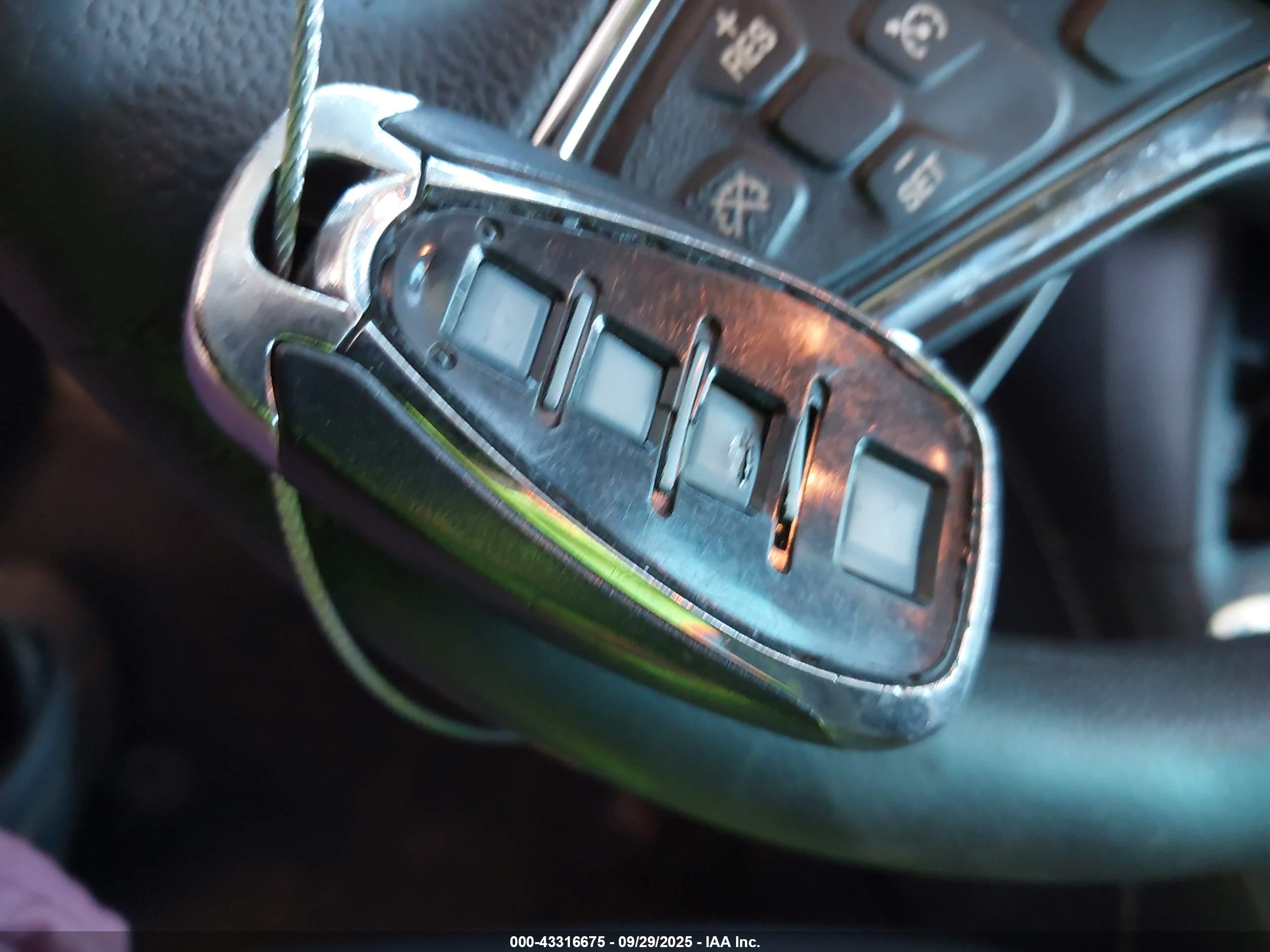 CHEVROLET CRUZE image 11