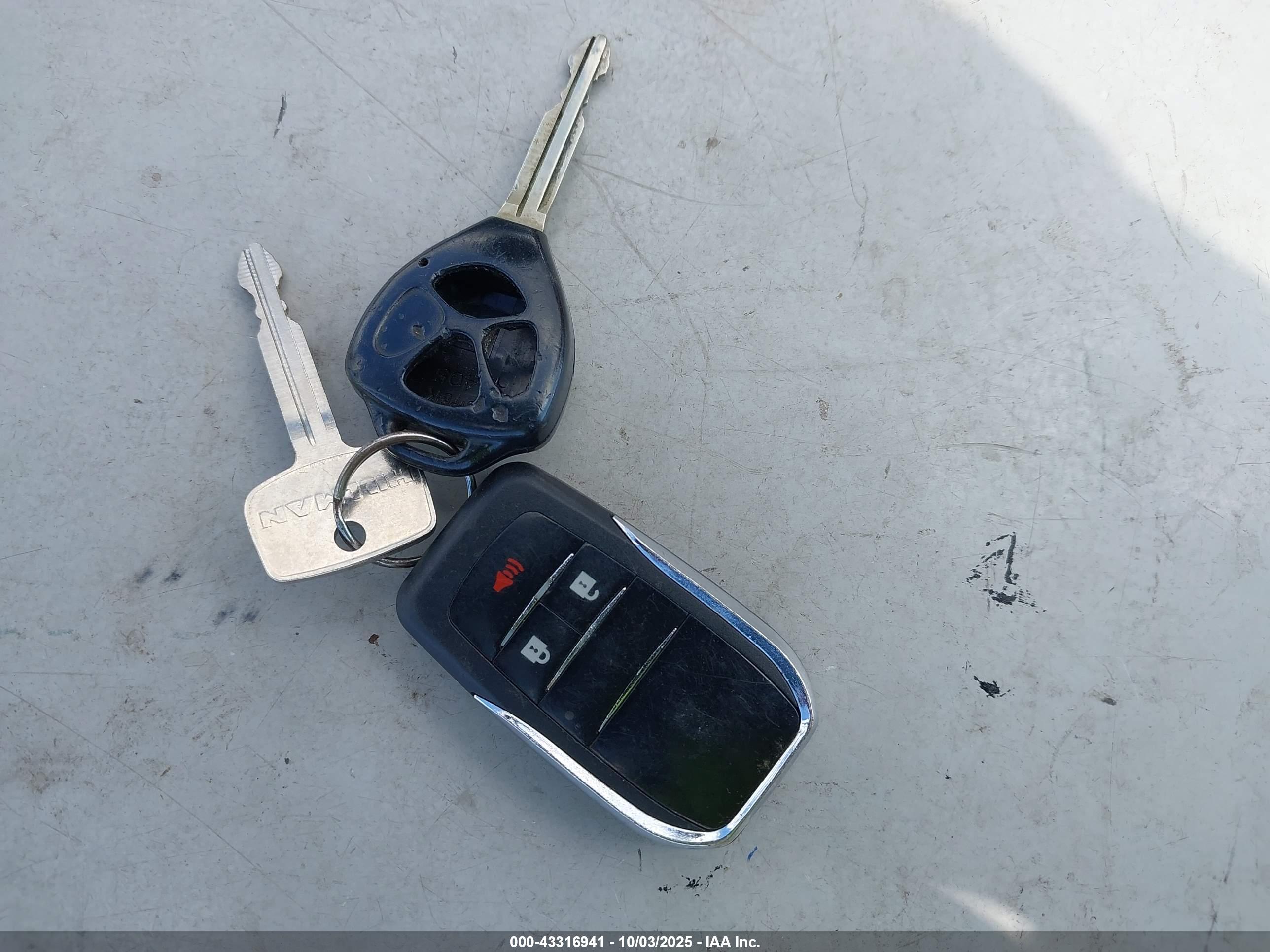 SCION XB image 11