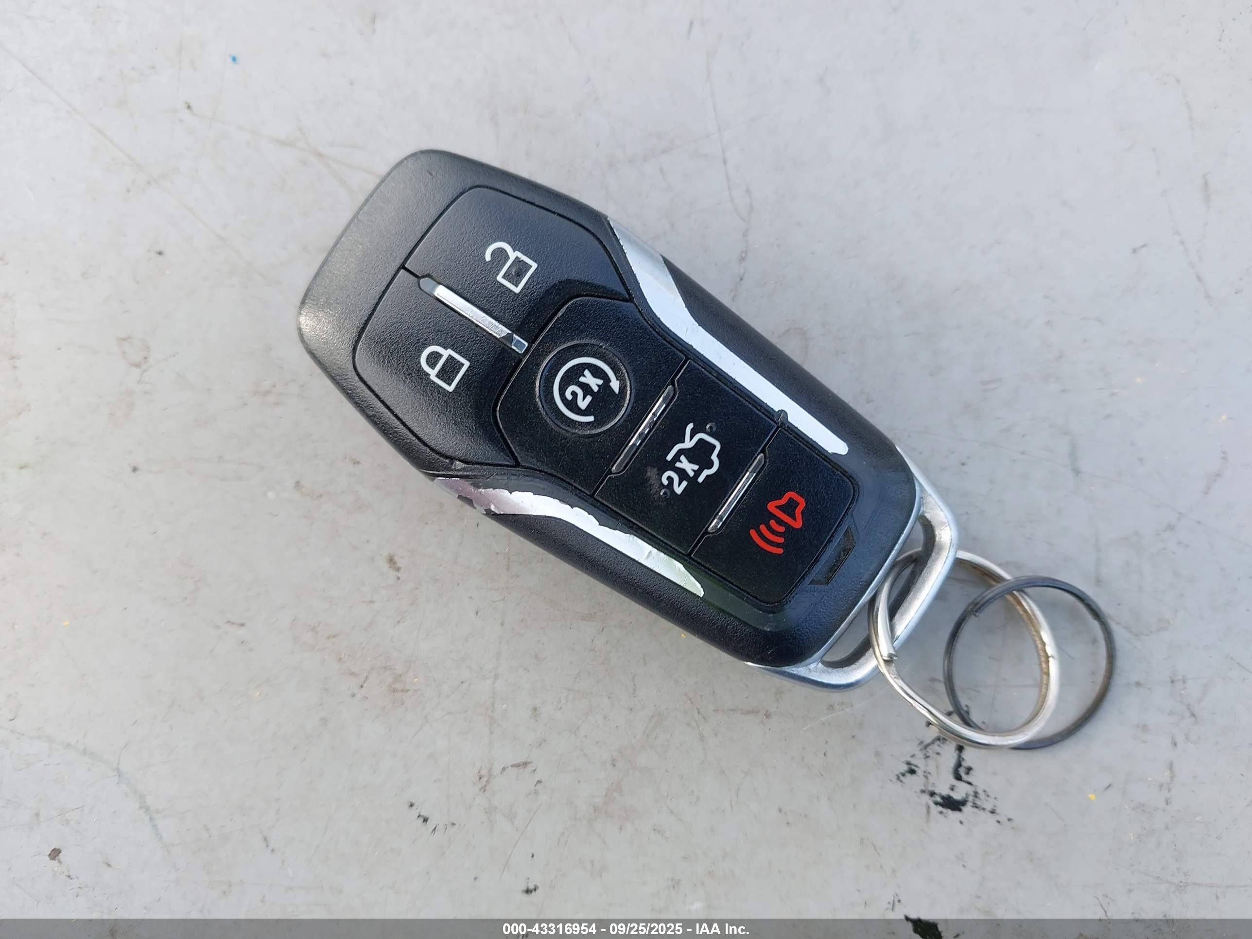 FORD EXPLORER image 11