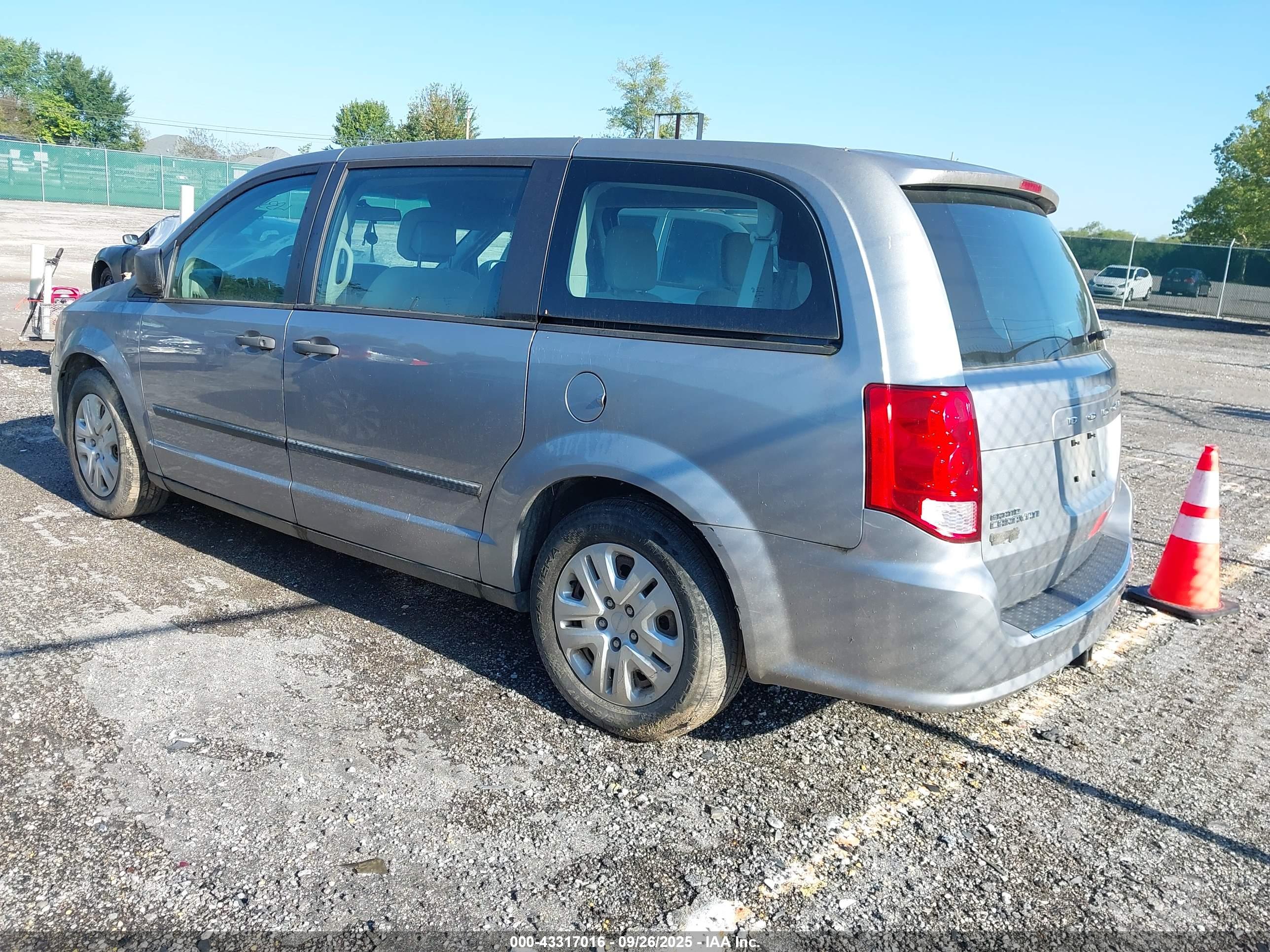 DODGE GRAND image 3