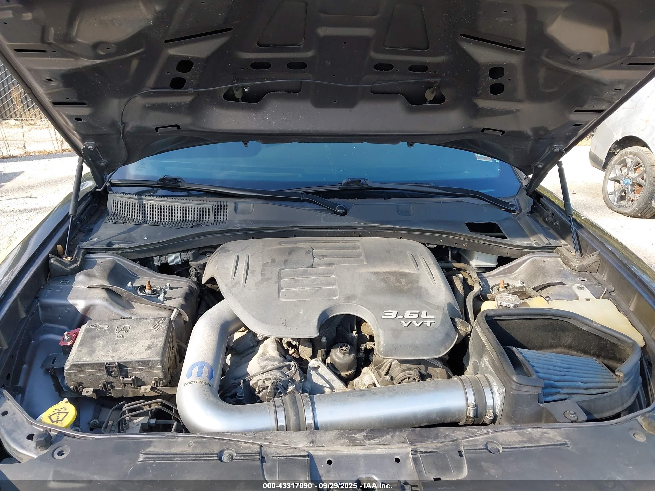 DODGE CHARGER image 10