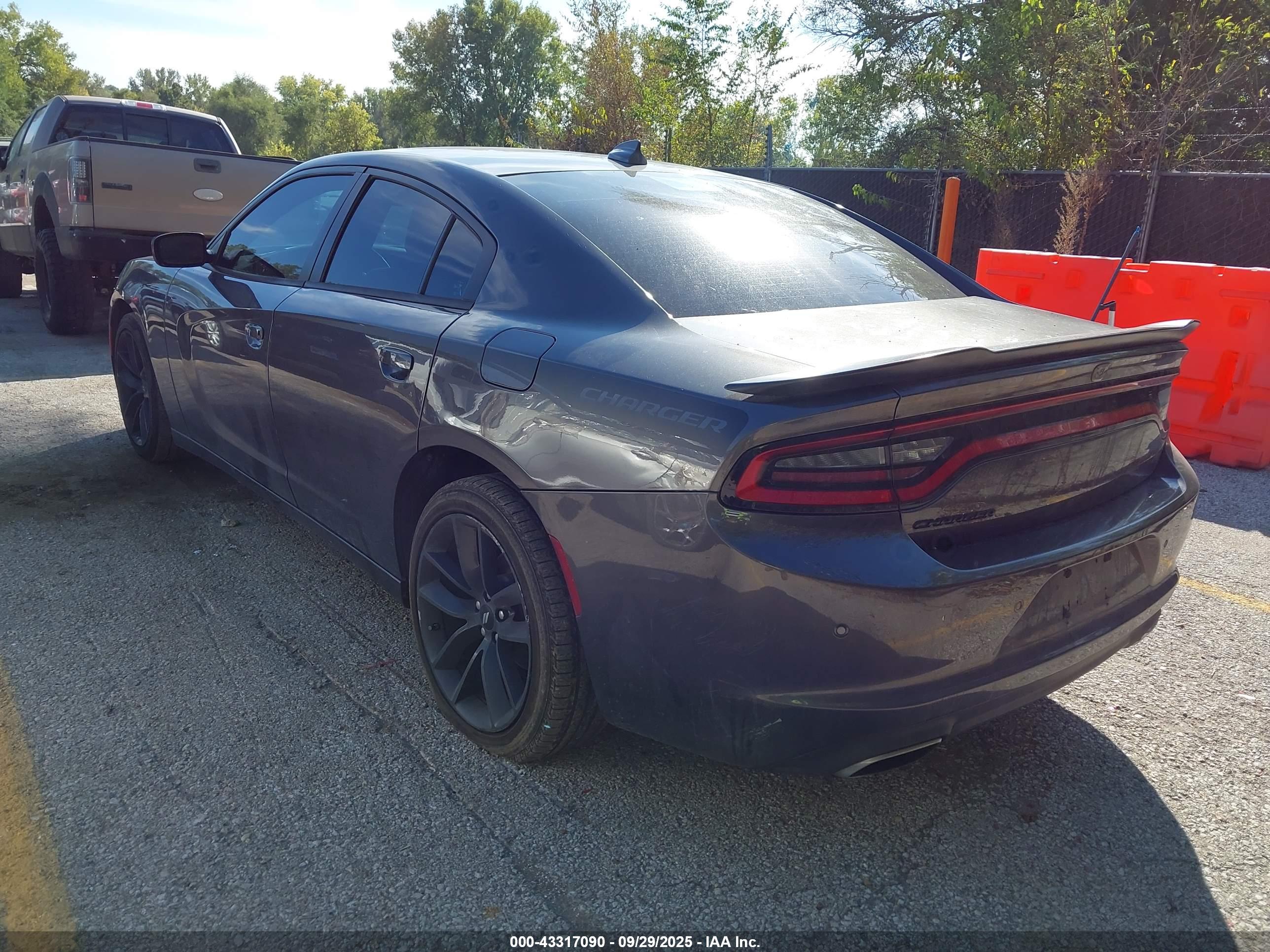 DODGE CHARGER image 3