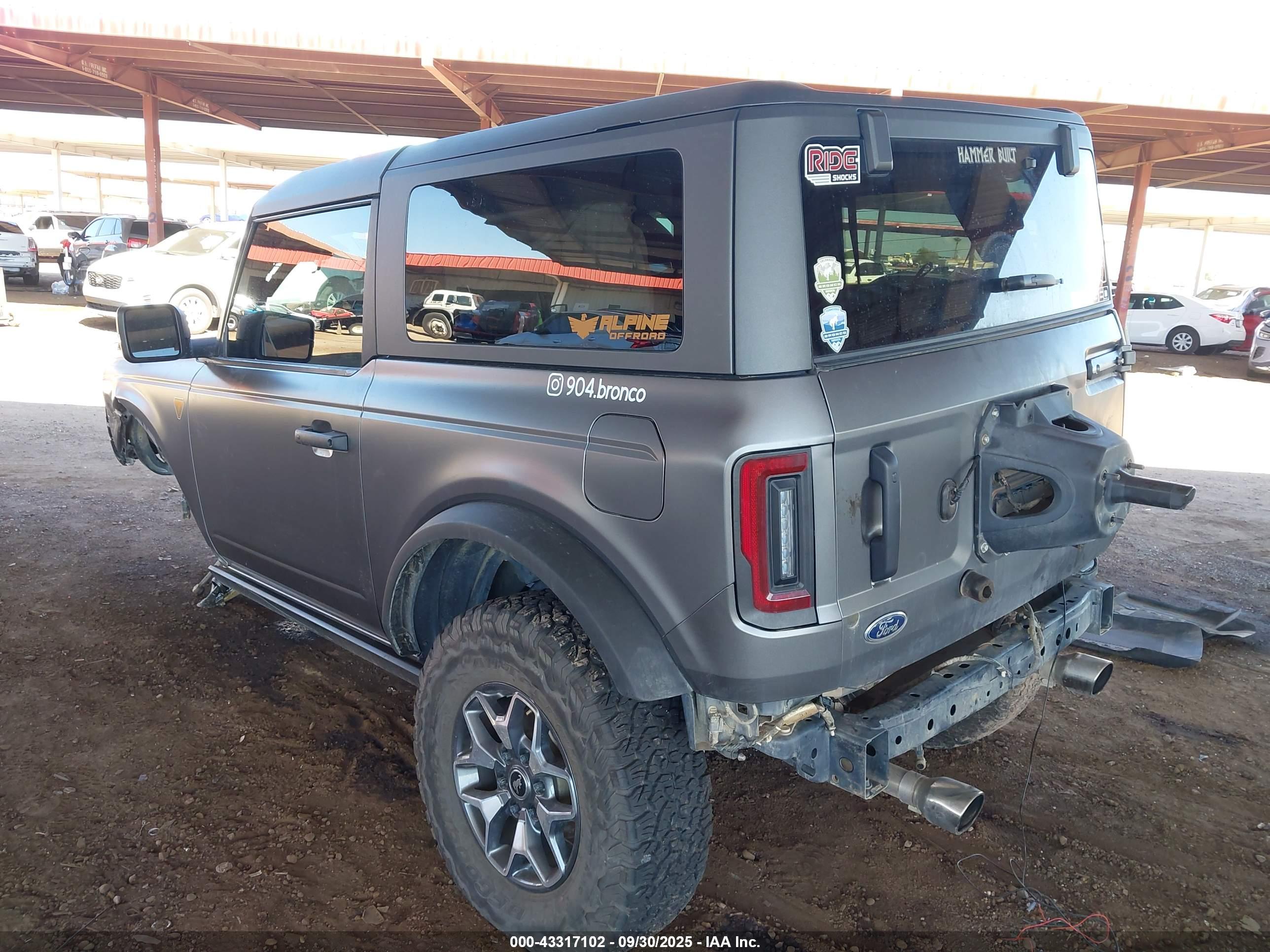 FORD BRONCO image 3