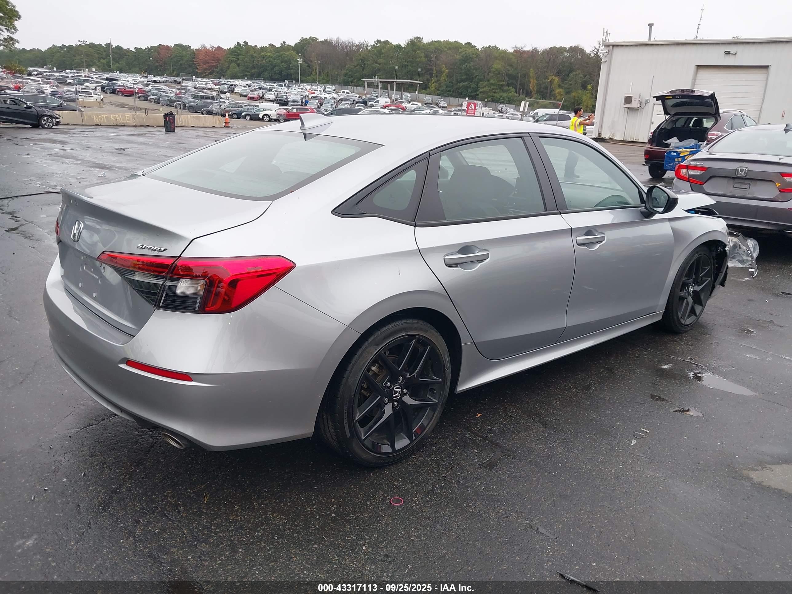 HONDA CIVIC image 4