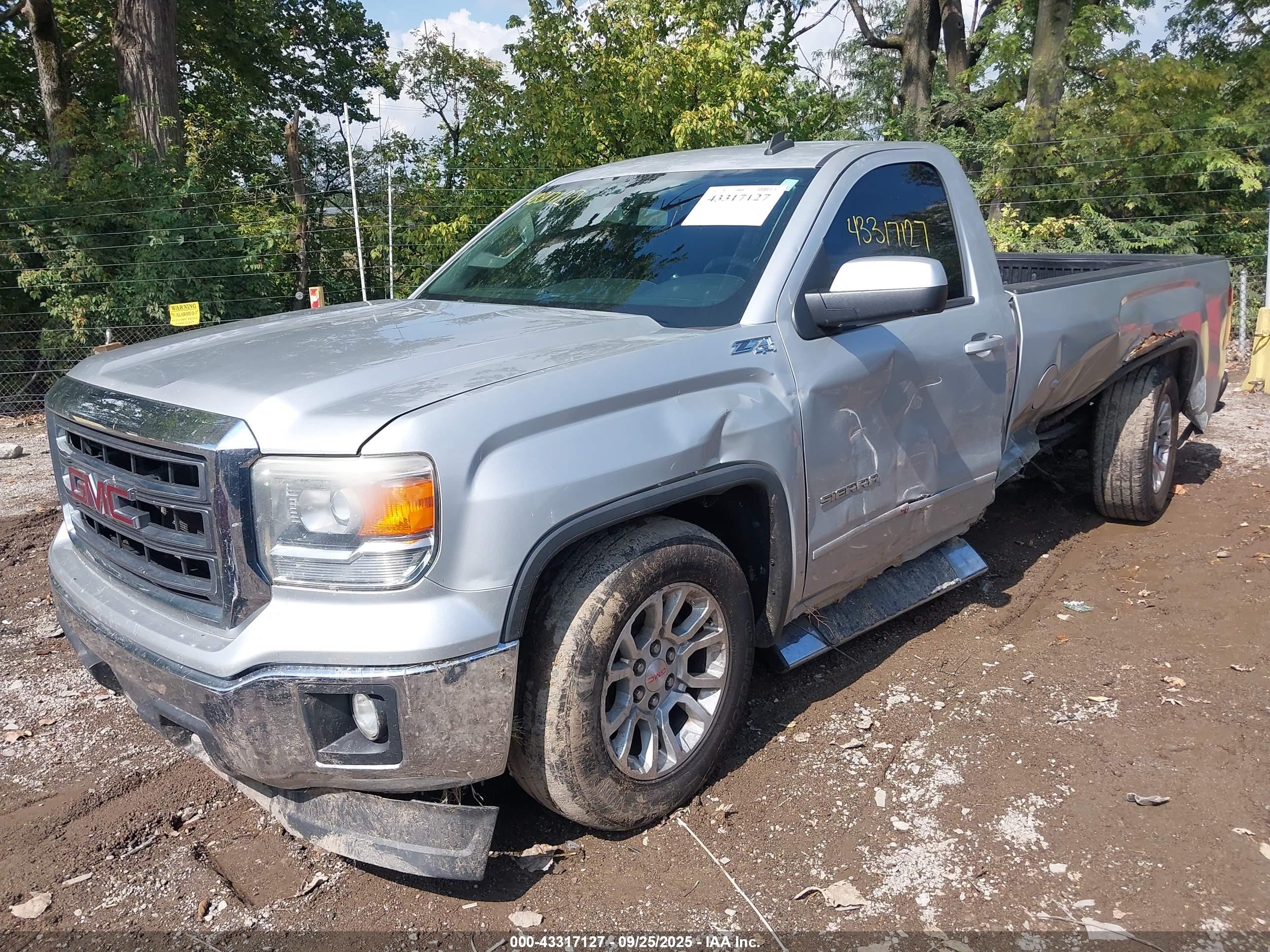 GMC SIERRA image 6
