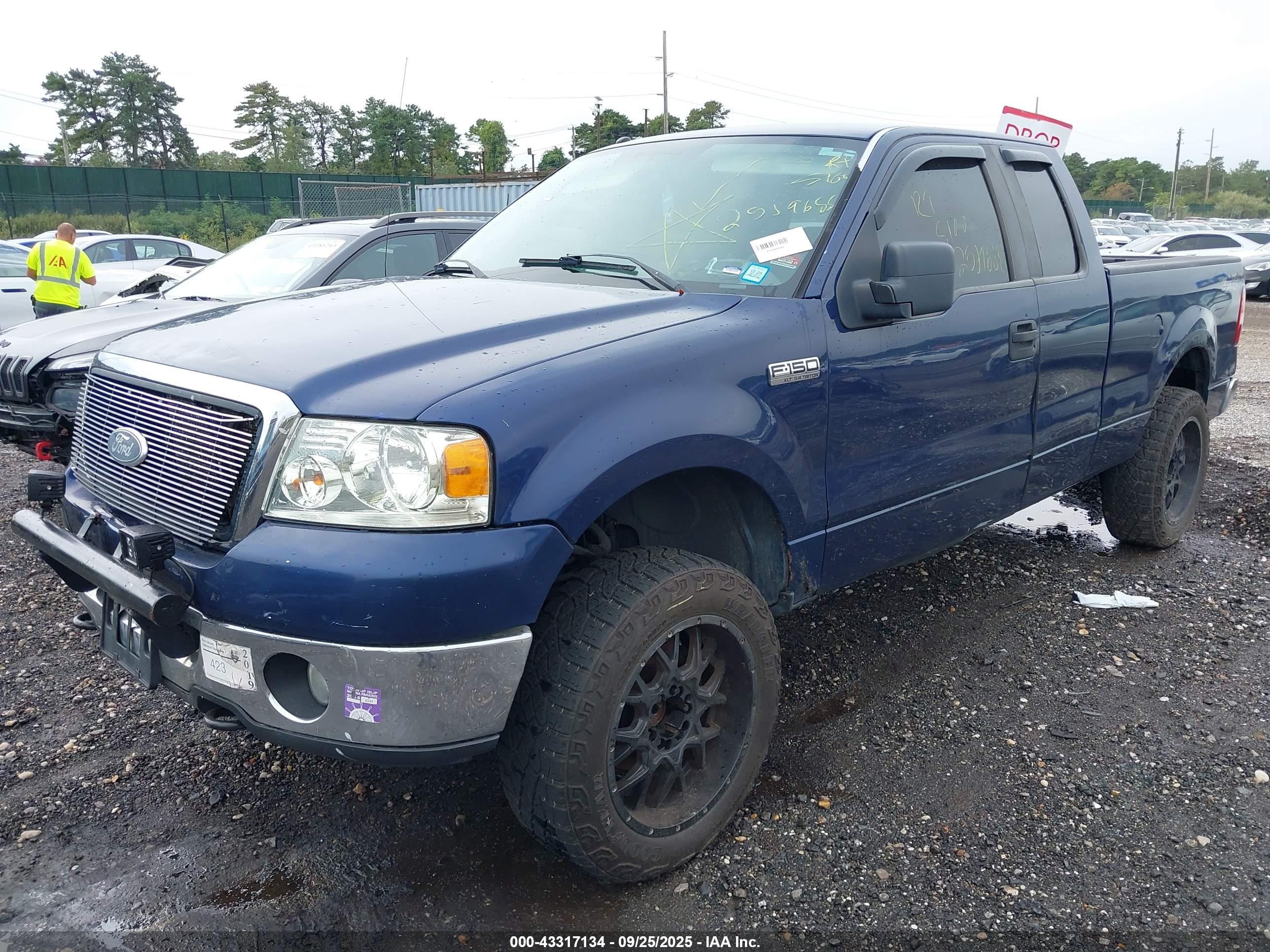 FORD F-150 image 2