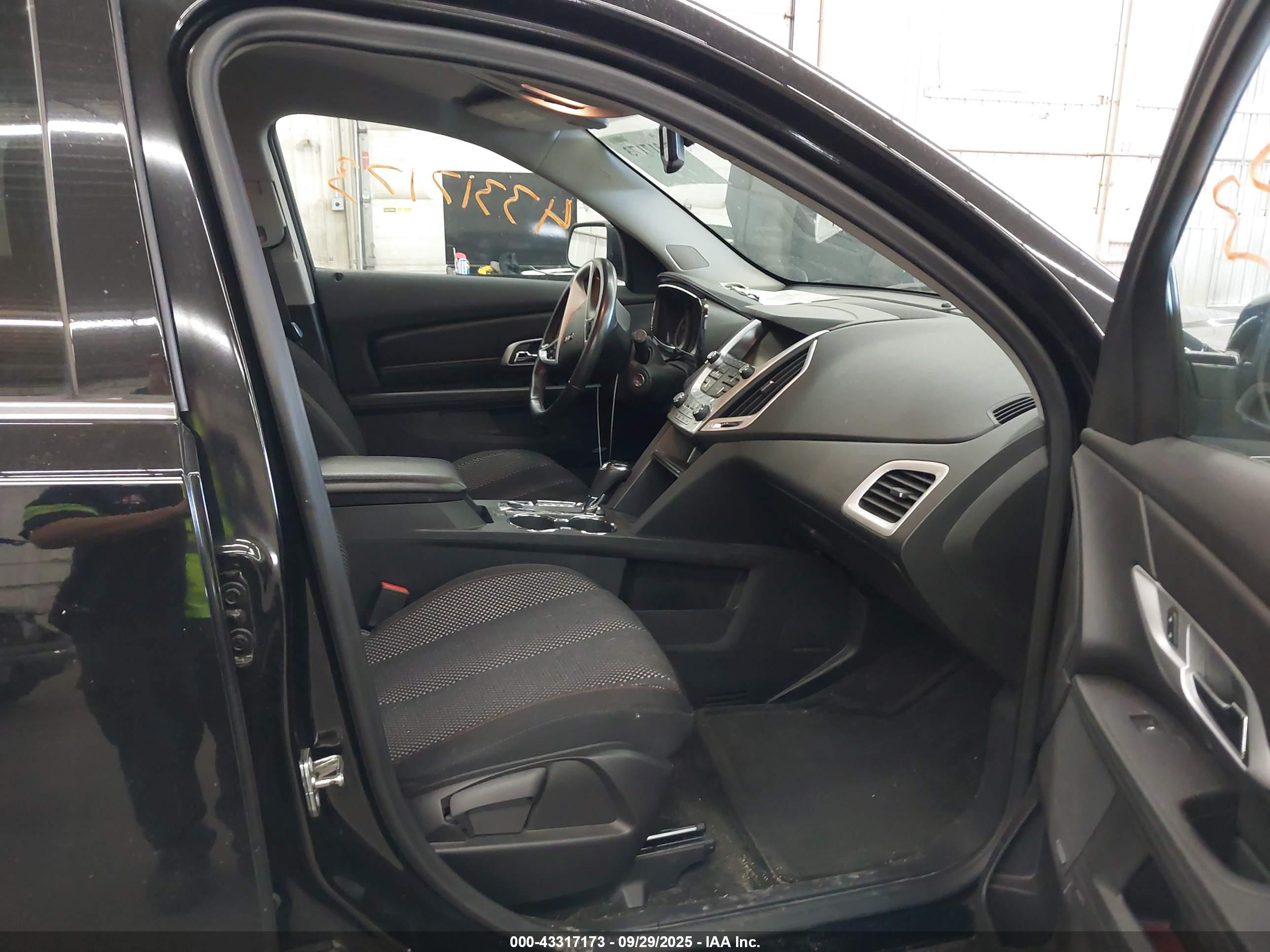 GMC TERRAIN image 5