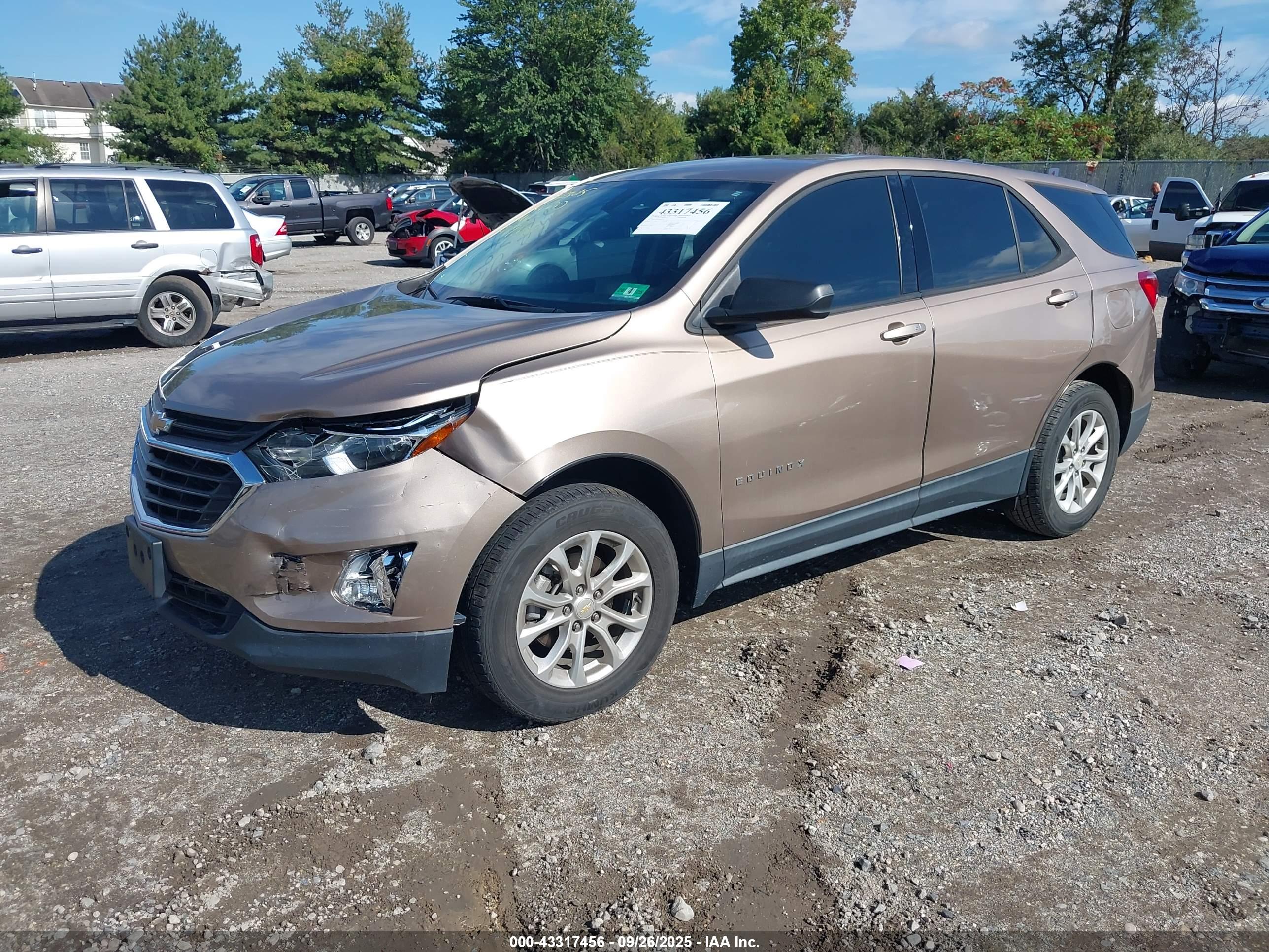 CHEVROLET EQUINOX image 2