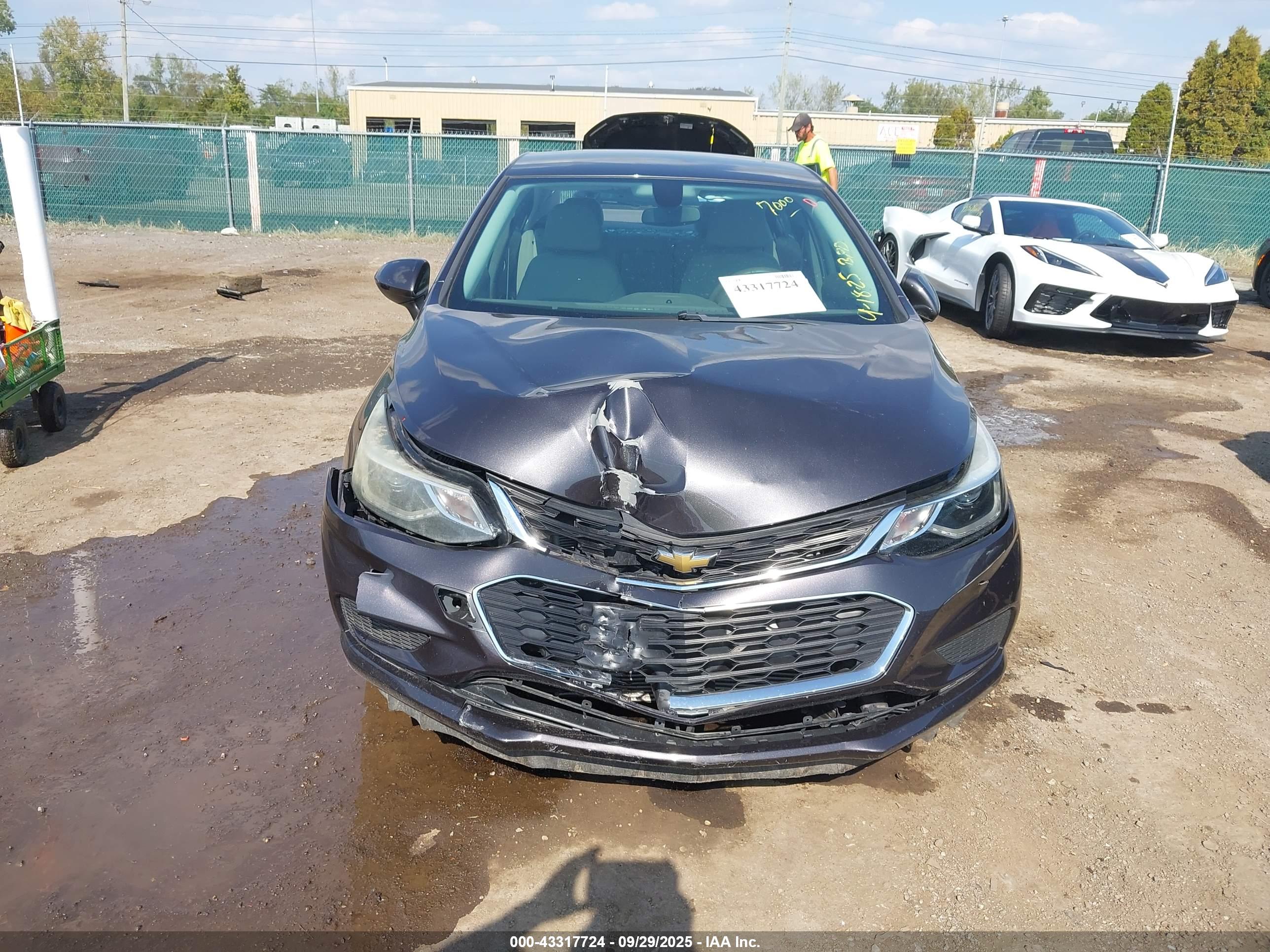 CHEVROLET CRUZE image 6