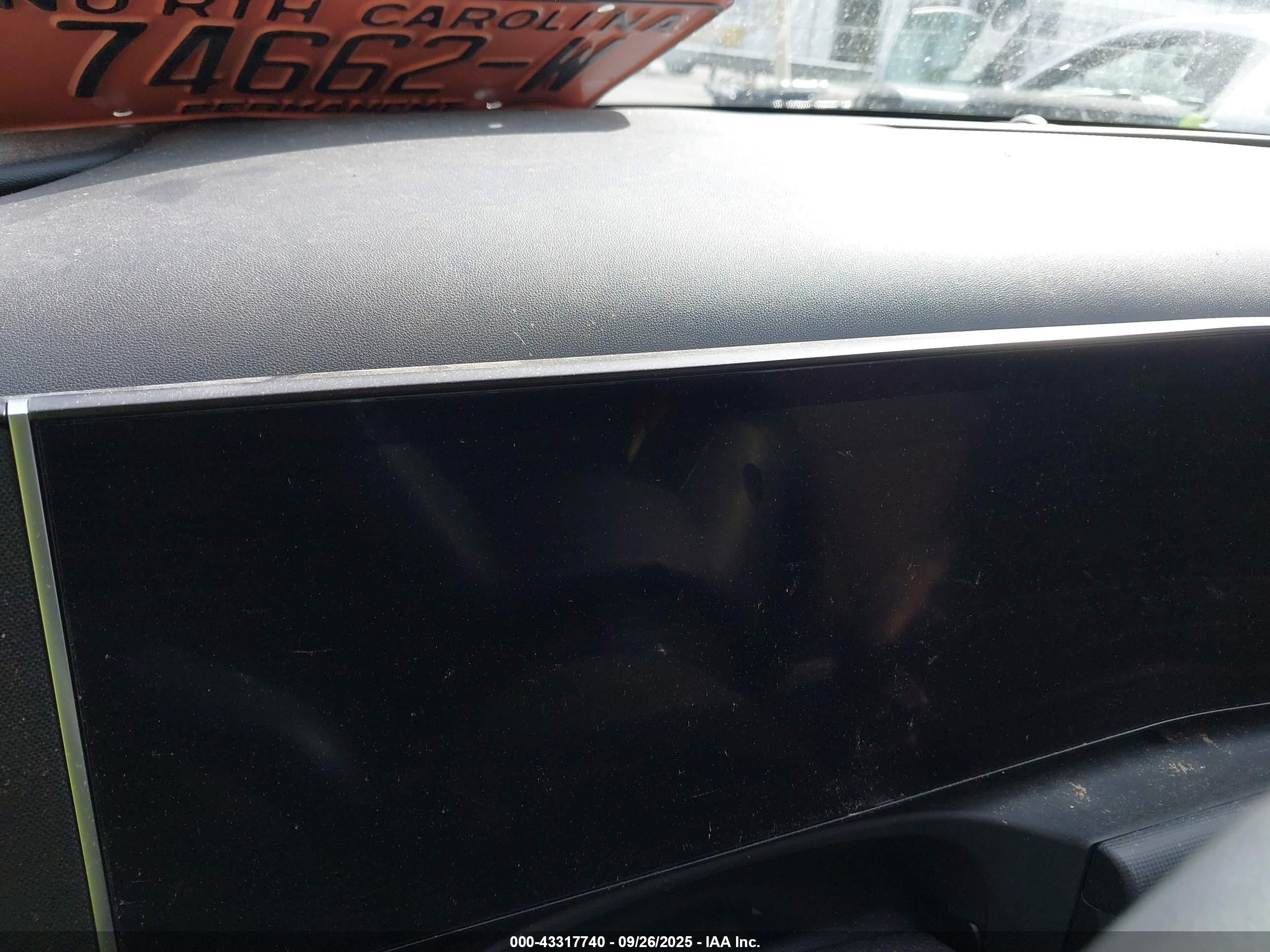 HYUNDAI TUCSON image 7