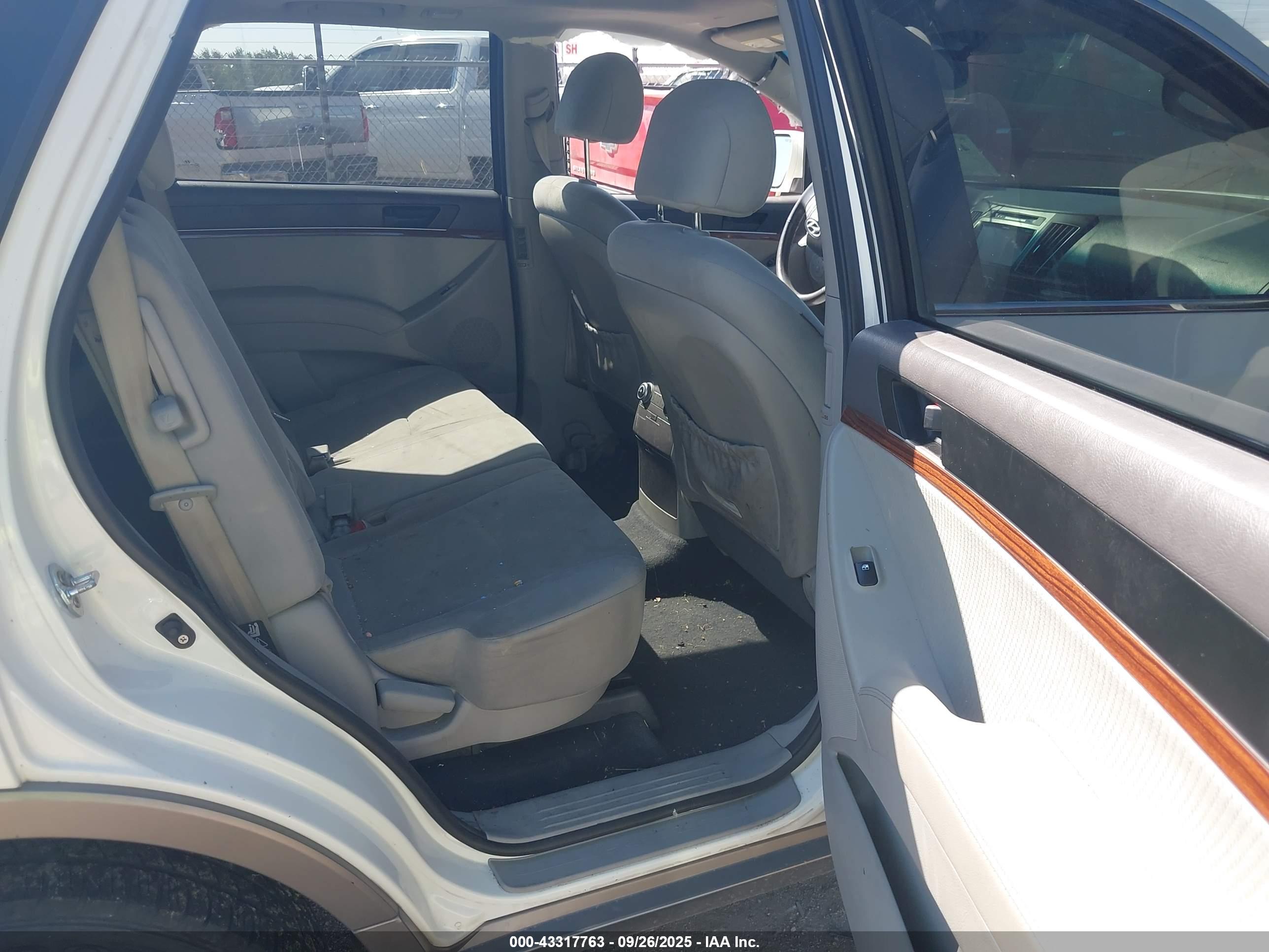 HYUNDAI VERACRUZ image 8