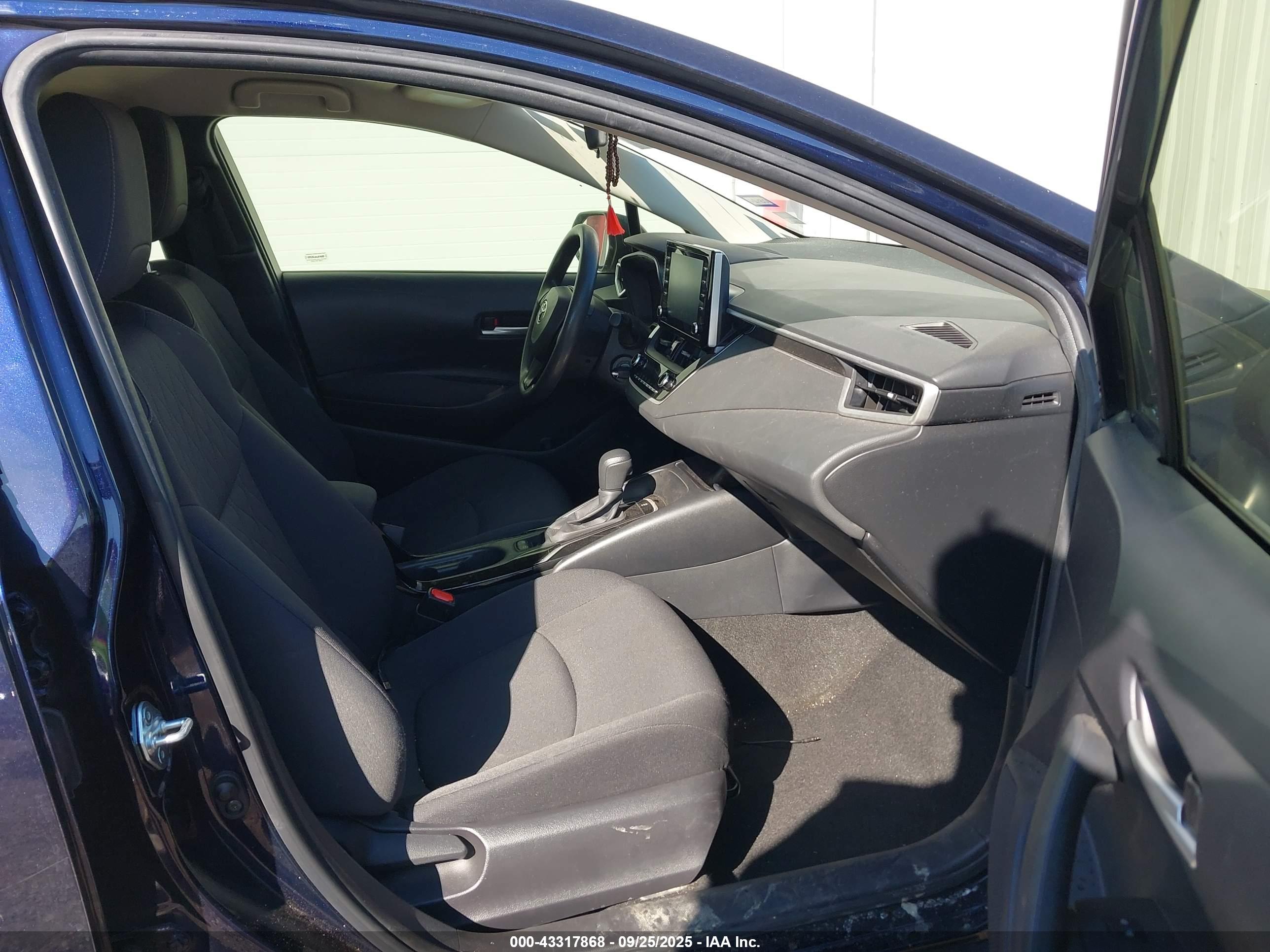TOYOTA COROLLA image 5