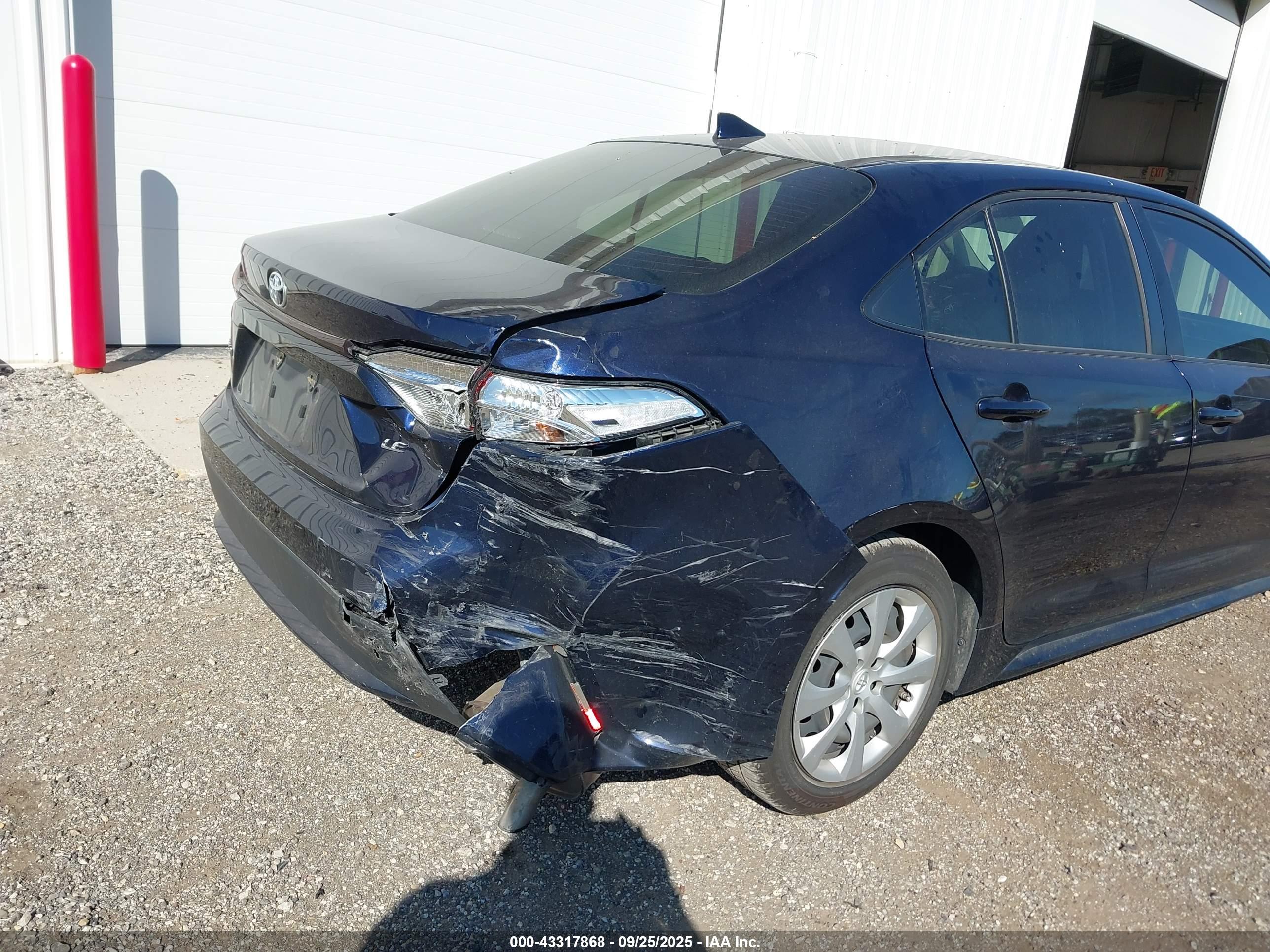 TOYOTA COROLLA image 6